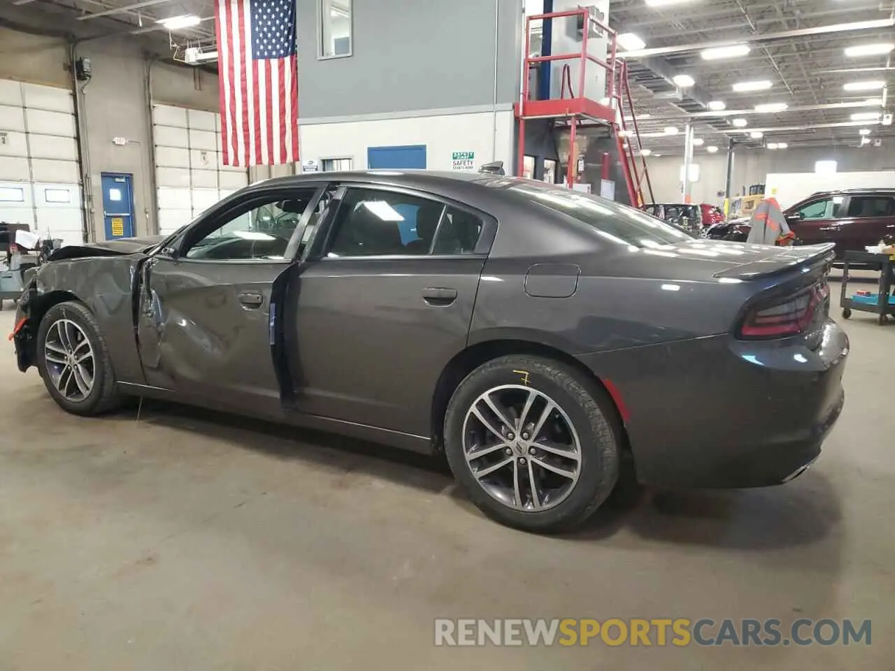 2 Фотография поврежденного автомобиля 2C3CDXJG4KH520470 DODGE CHARGER 2019