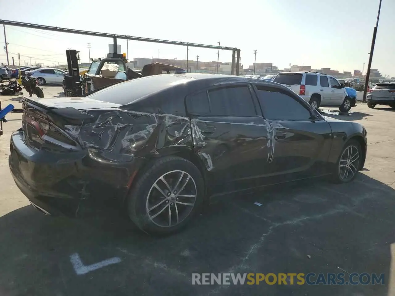 3 Photograph of a damaged car 2C3CDXJG8KH757818 DODGE CHARGER 2019