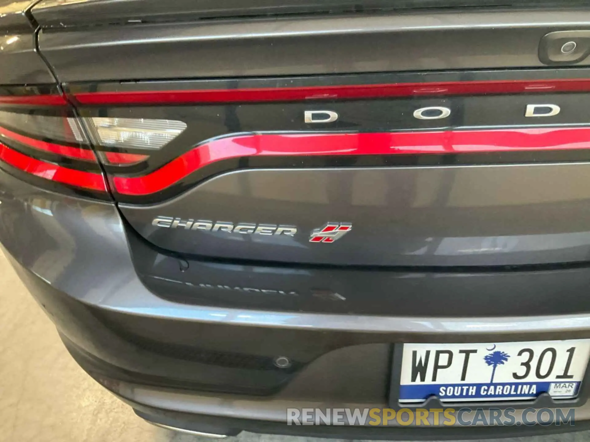 3 Photograph of a damaged car 2C3CDXJGXKH637230 DODGE CHARGER 2019