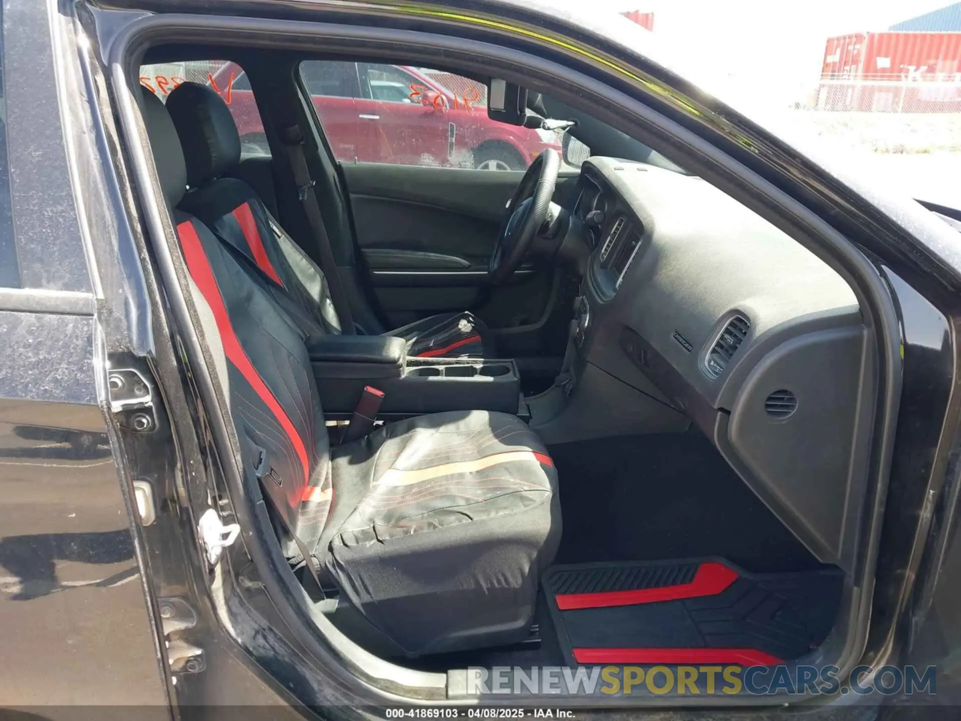 5 Photograph of a damaged car 2C3CDXKT1KH633921 DODGE CHARGER 2019