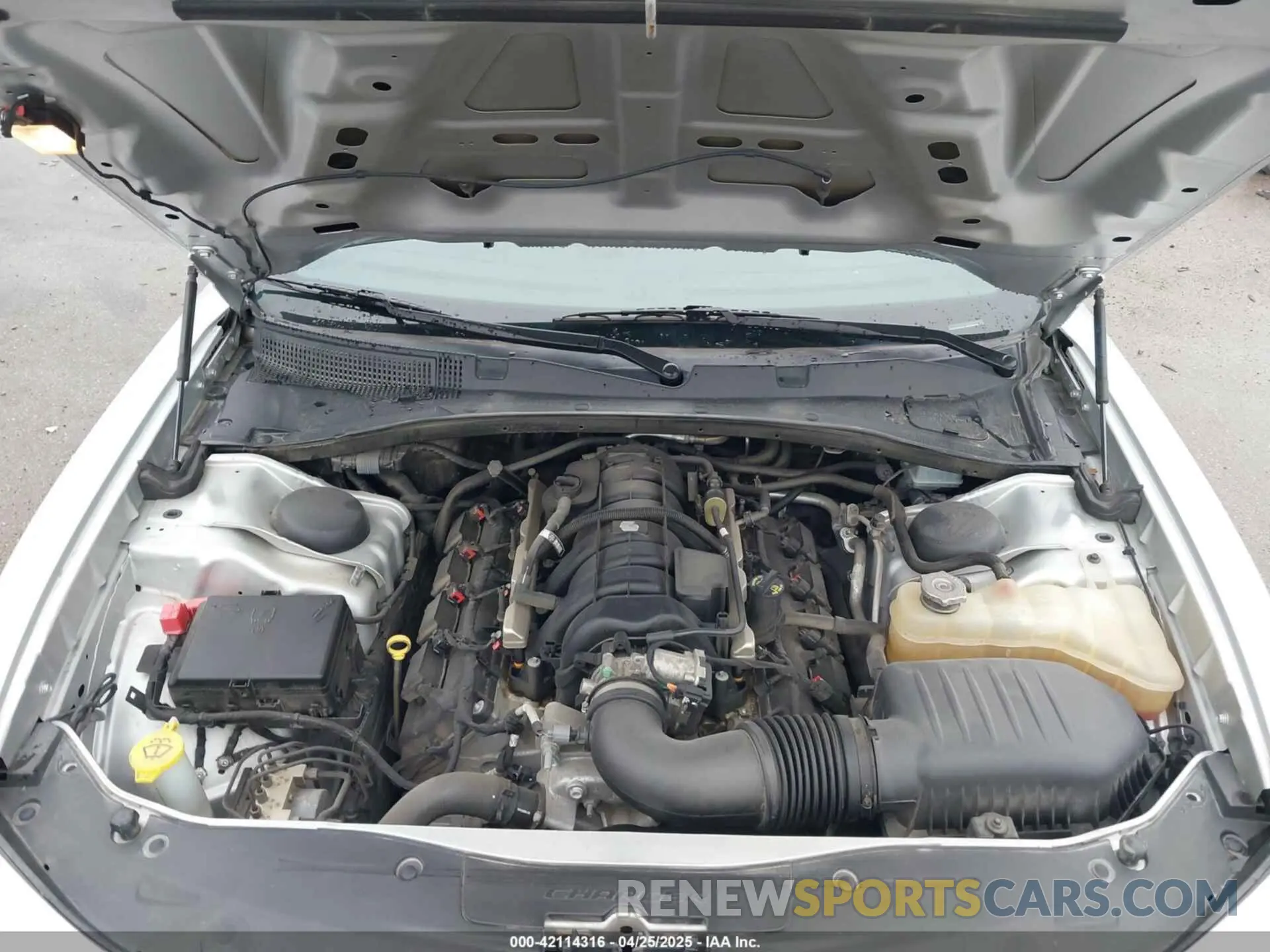10 Photograph of a damaged car 2C3CDXKT2KH612527 DODGE CHARGER 2019