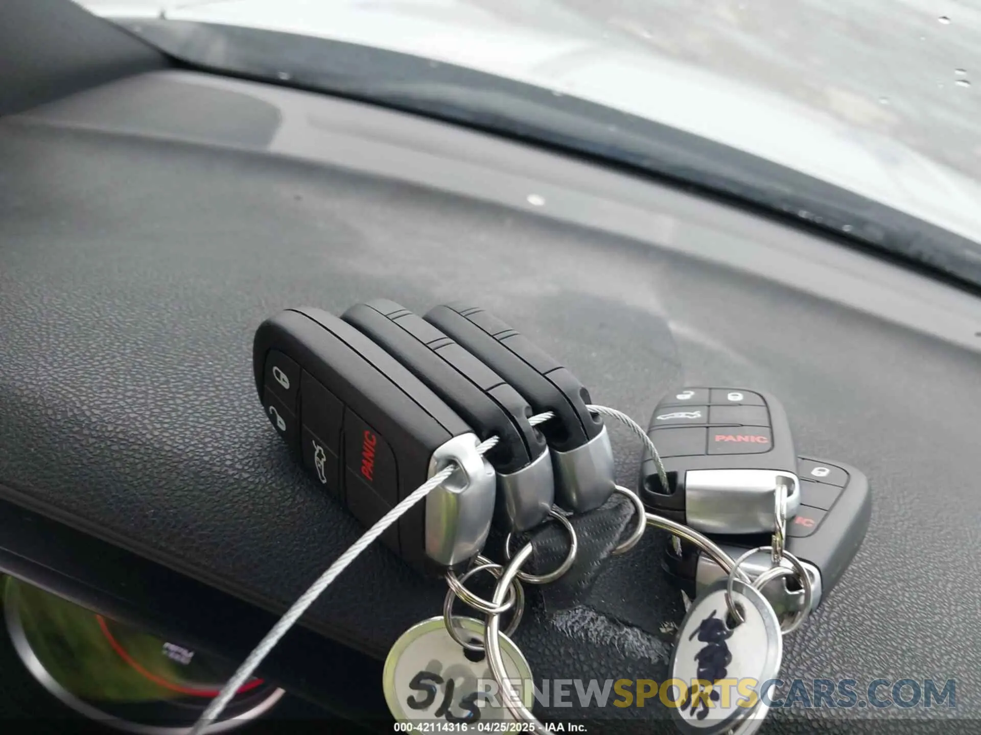 11 Photograph of a damaged car 2C3CDXKT2KH612527 DODGE CHARGER 2019