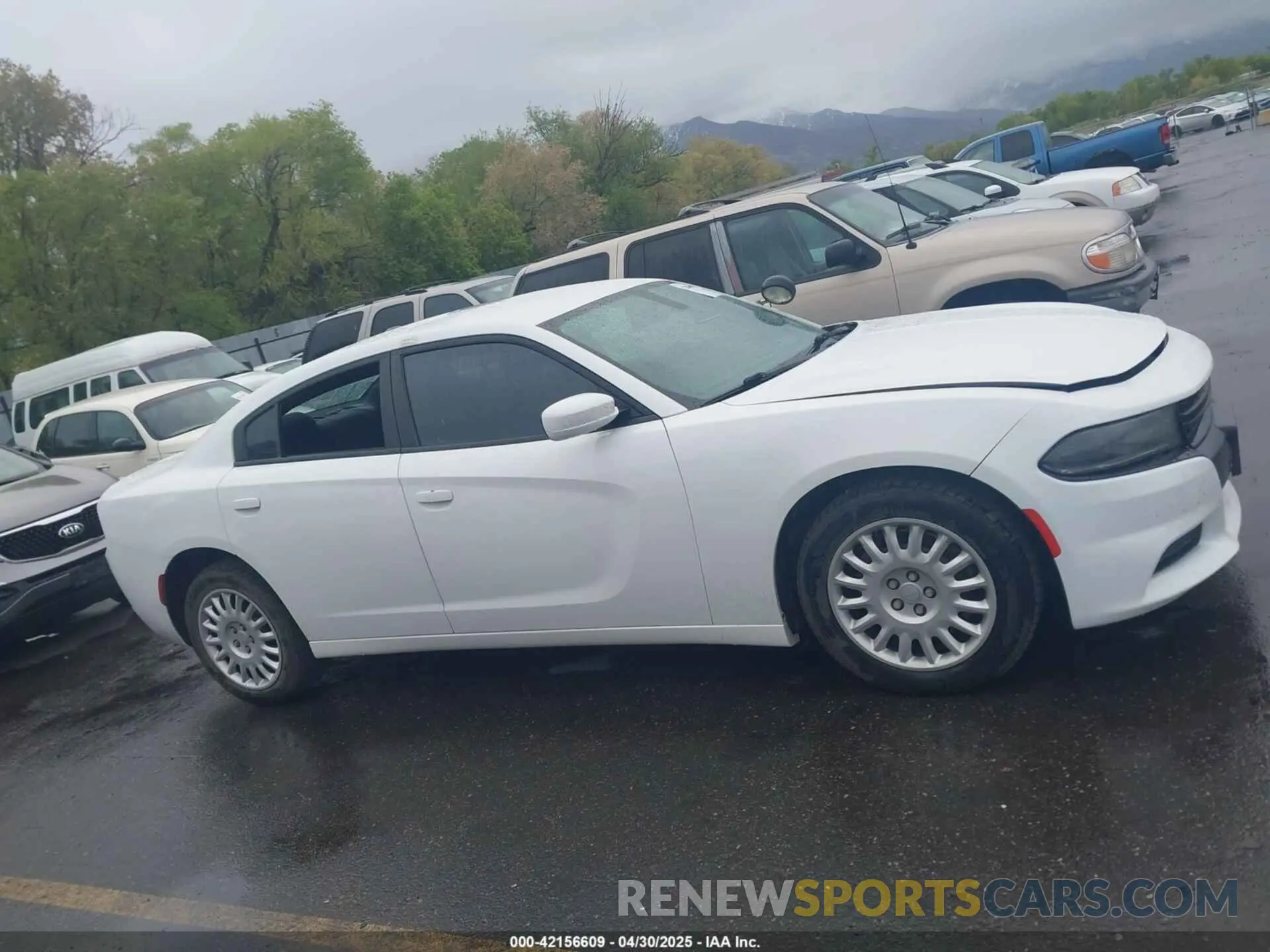 13 Фотография поврежденного автомобиля 2C3CDXKT3KH757530 DODGE CHARGER 2019