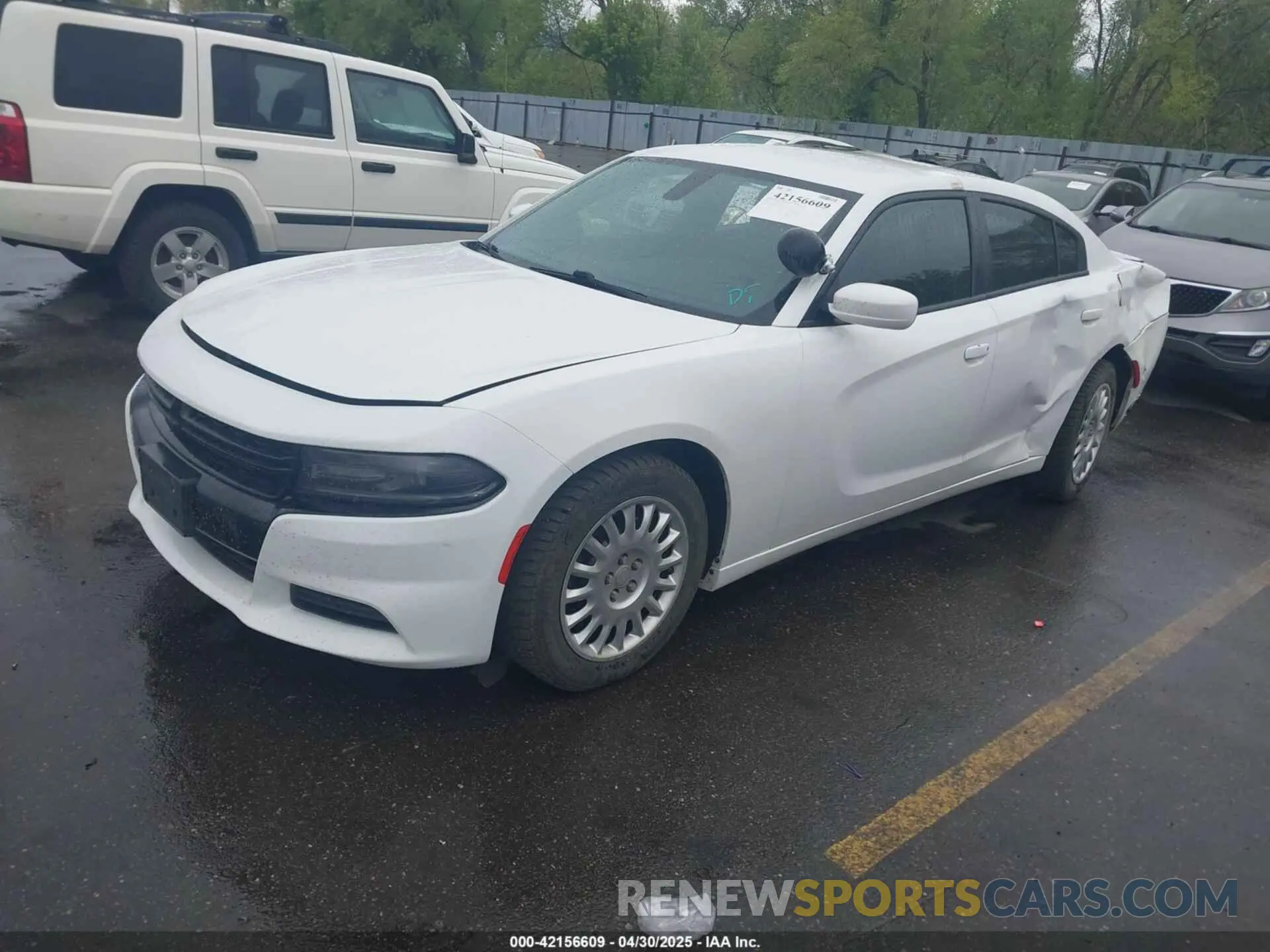 2 Фотография поврежденного автомобиля 2C3CDXKT3KH757530 DODGE CHARGER 2019