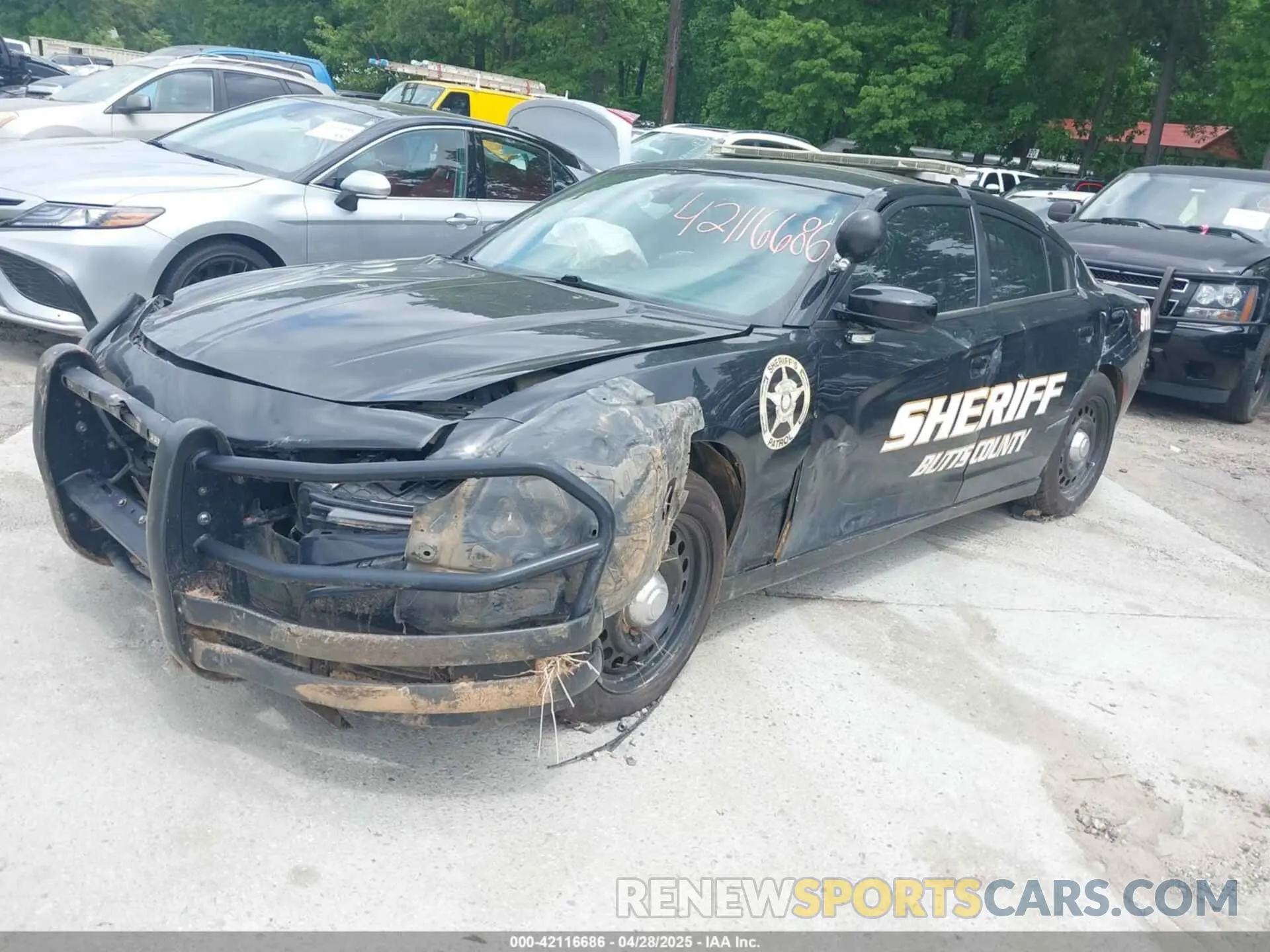2 Фотография поврежденного автомобиля 2C3CDXKT5KH743080 DODGE CHARGER 2019