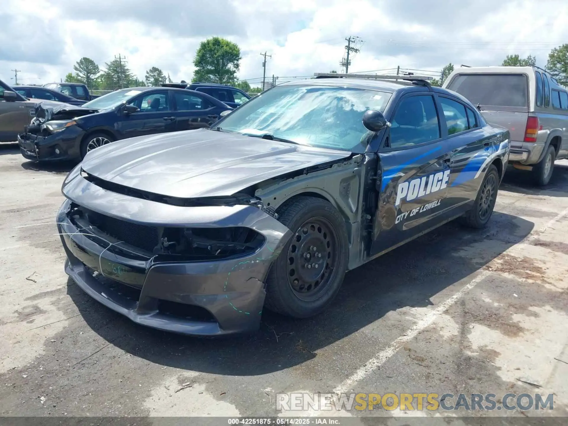 2 Photograph of a damaged car 2C3CDXKT6KH749633 DODGE CHARGER 2019