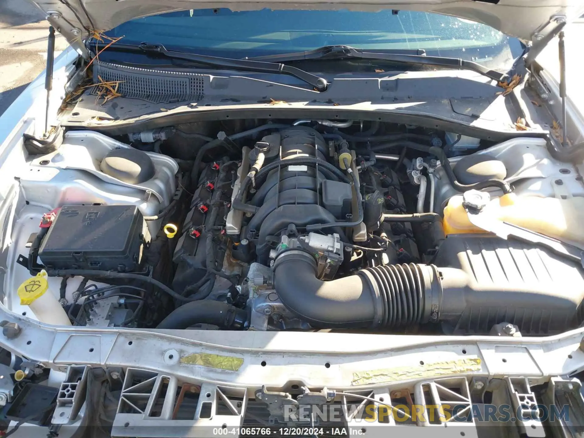 10 Photograph of a damaged car 2C3CDXKT8KH592686 DODGE CHARGER 2019