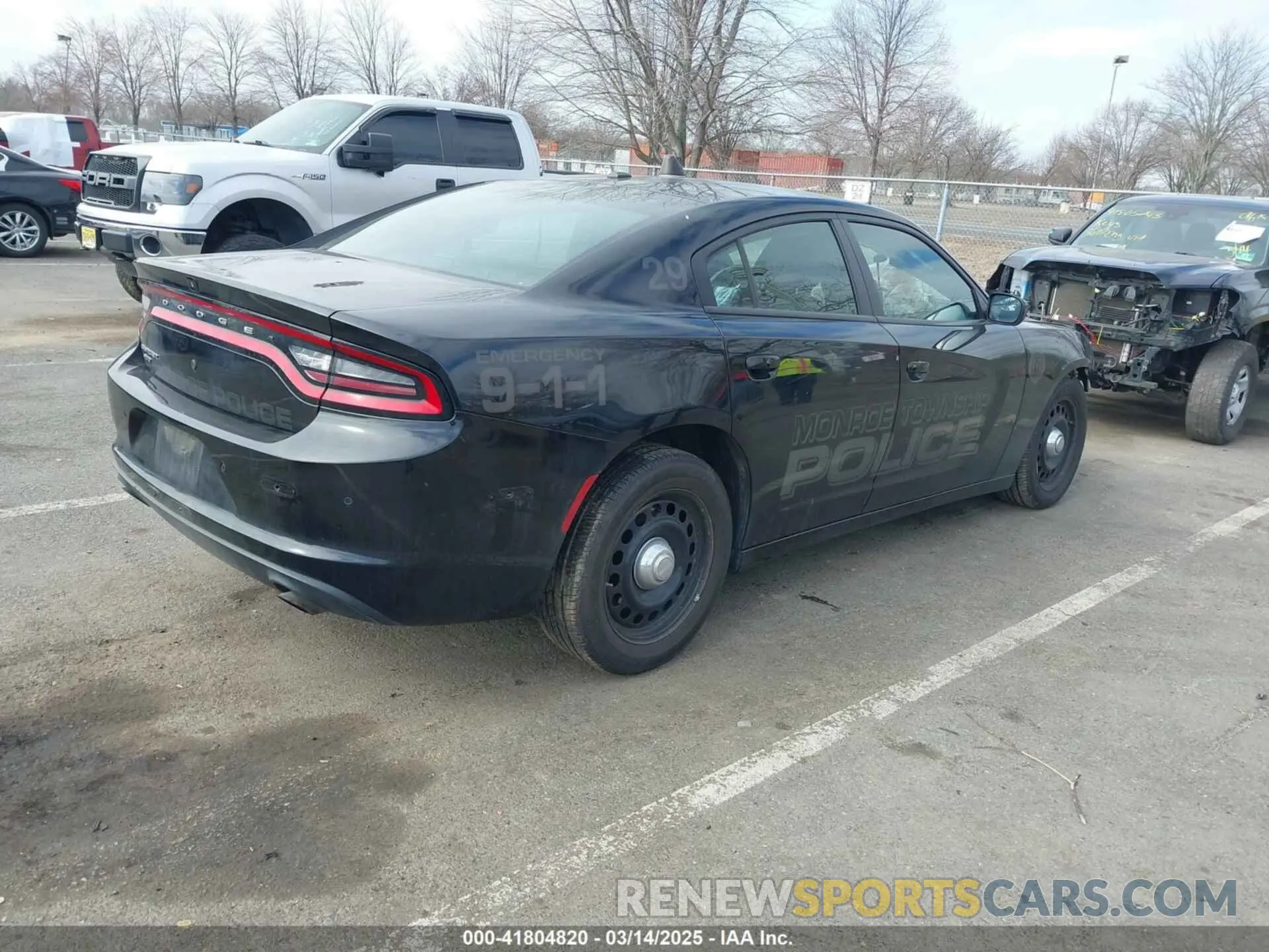 4 Photograph of a damaged car 2C3CDXKTXKH582340 DODGE CHARGER 2019