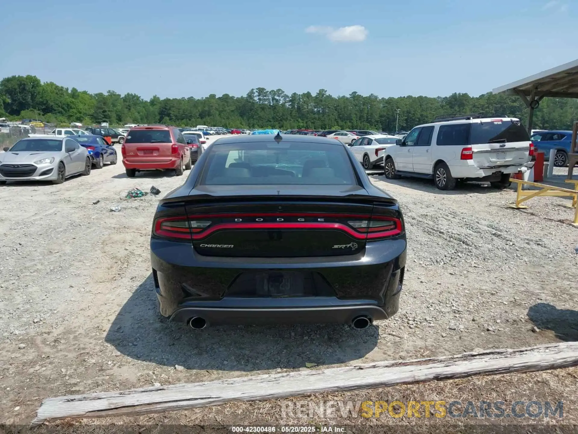 16 Photograph of a damaged car 2C3CDXL94KH518619 DODGE CHARGER 2019