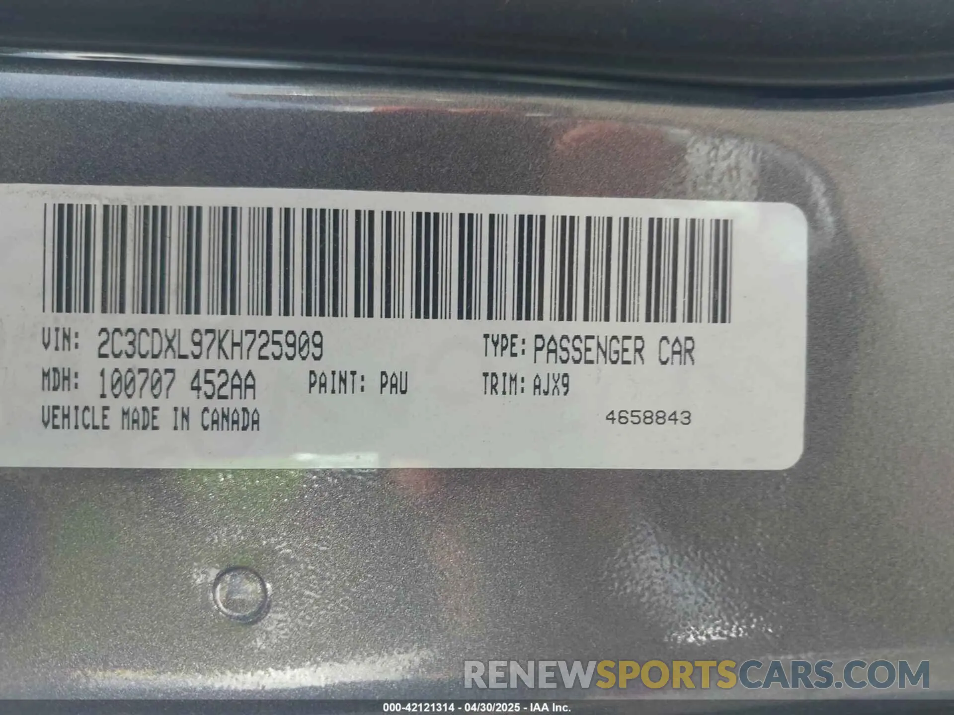9 Photograph of a damaged car 2C3CDXL97KH725909 DODGE CHARGER 2019