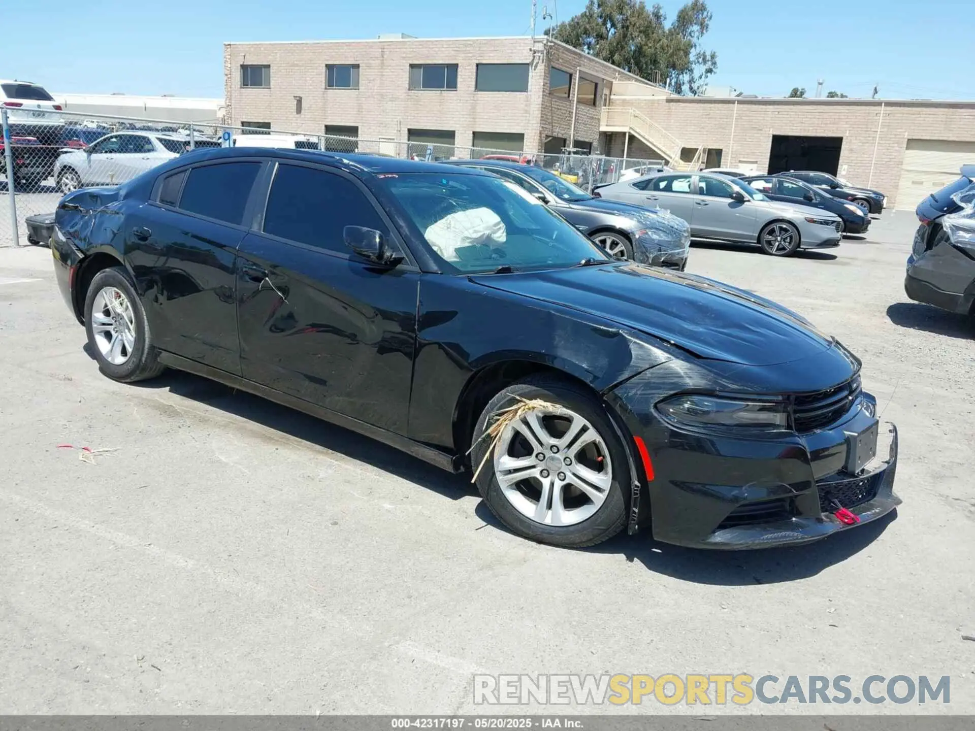 1 Фотография поврежденного автомобиля 2C3CDXBG1LH102237 DODGE CHARGER 2020