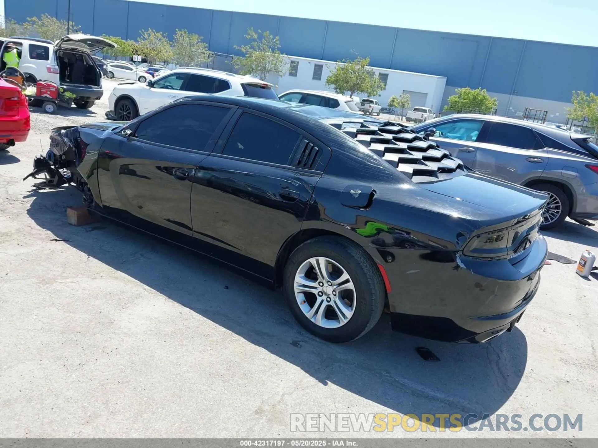 3 Фотография поврежденного автомобиля 2C3CDXBG1LH102237 DODGE CHARGER 2020