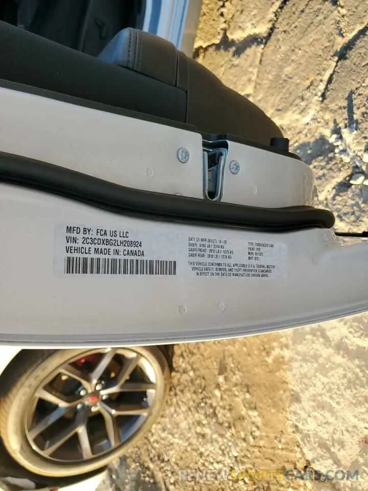 12 Photograph of a damaged car 2C3CDXBG2LH208924 DODGE CHARGER 2020