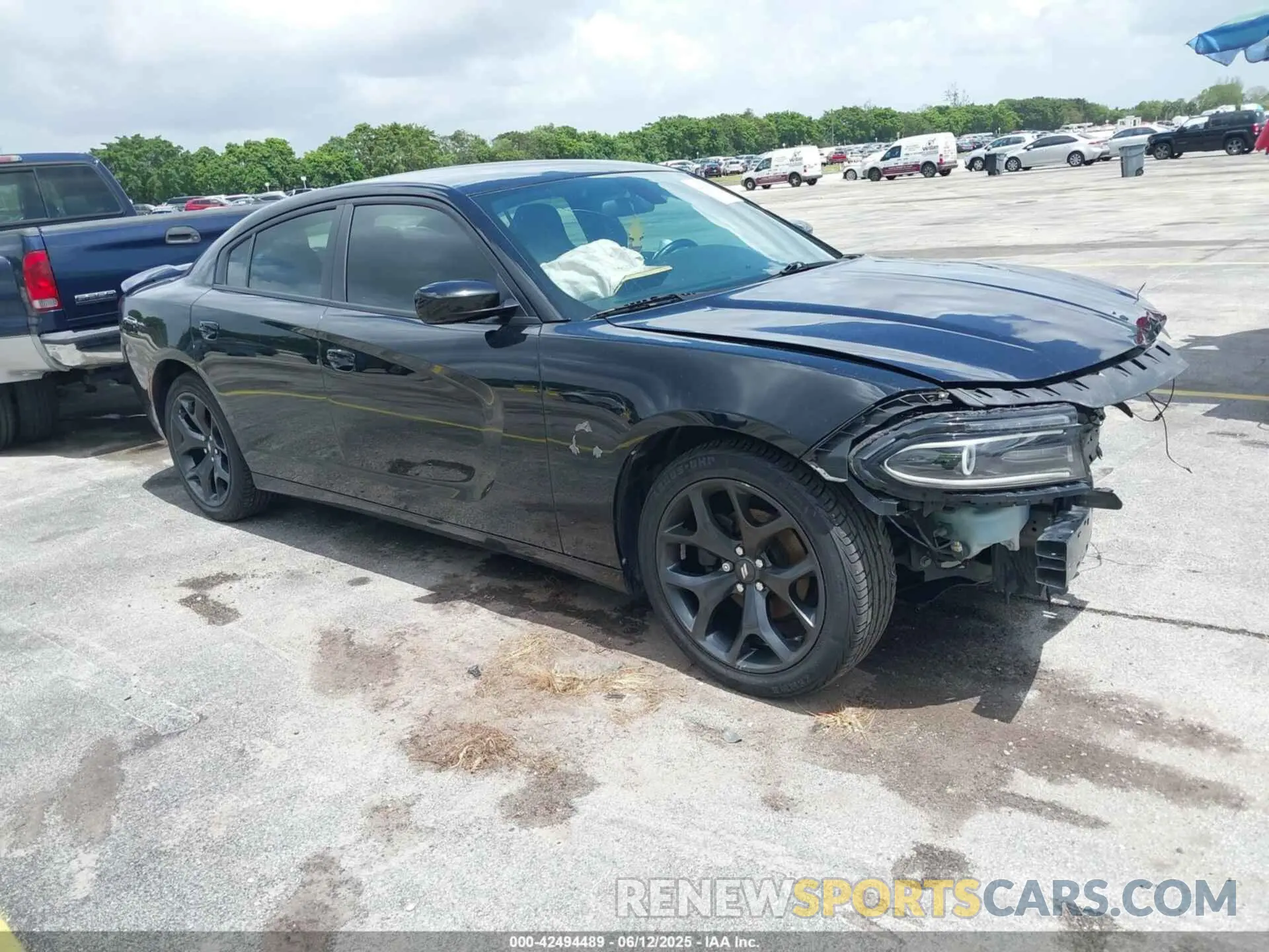 1 Photograph of a damaged car 2C3CDXBG4LH238412 DODGE CHARGER 2020