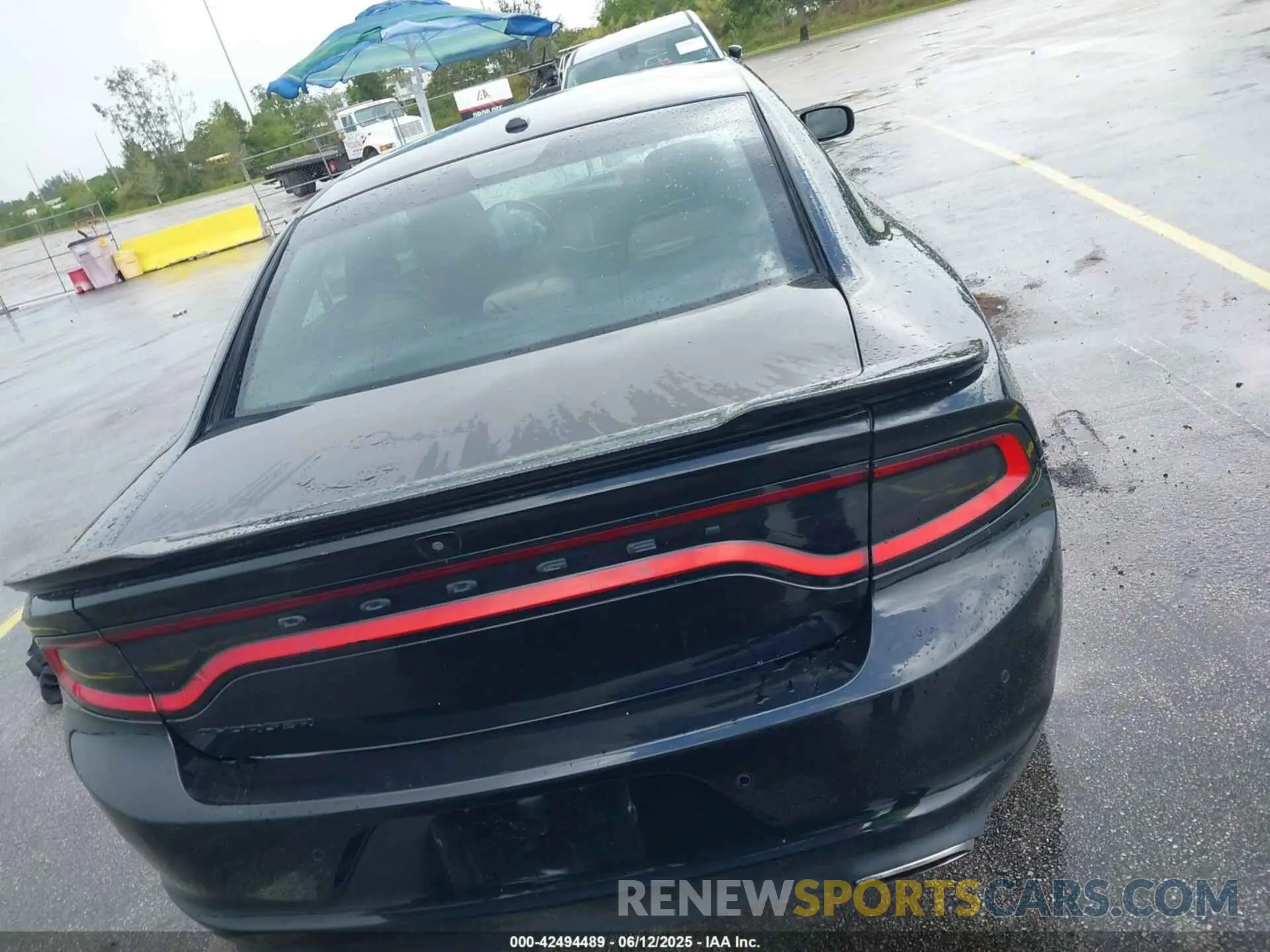 17 Photograph of a damaged car 2C3CDXBG4LH238412 DODGE CHARGER 2020