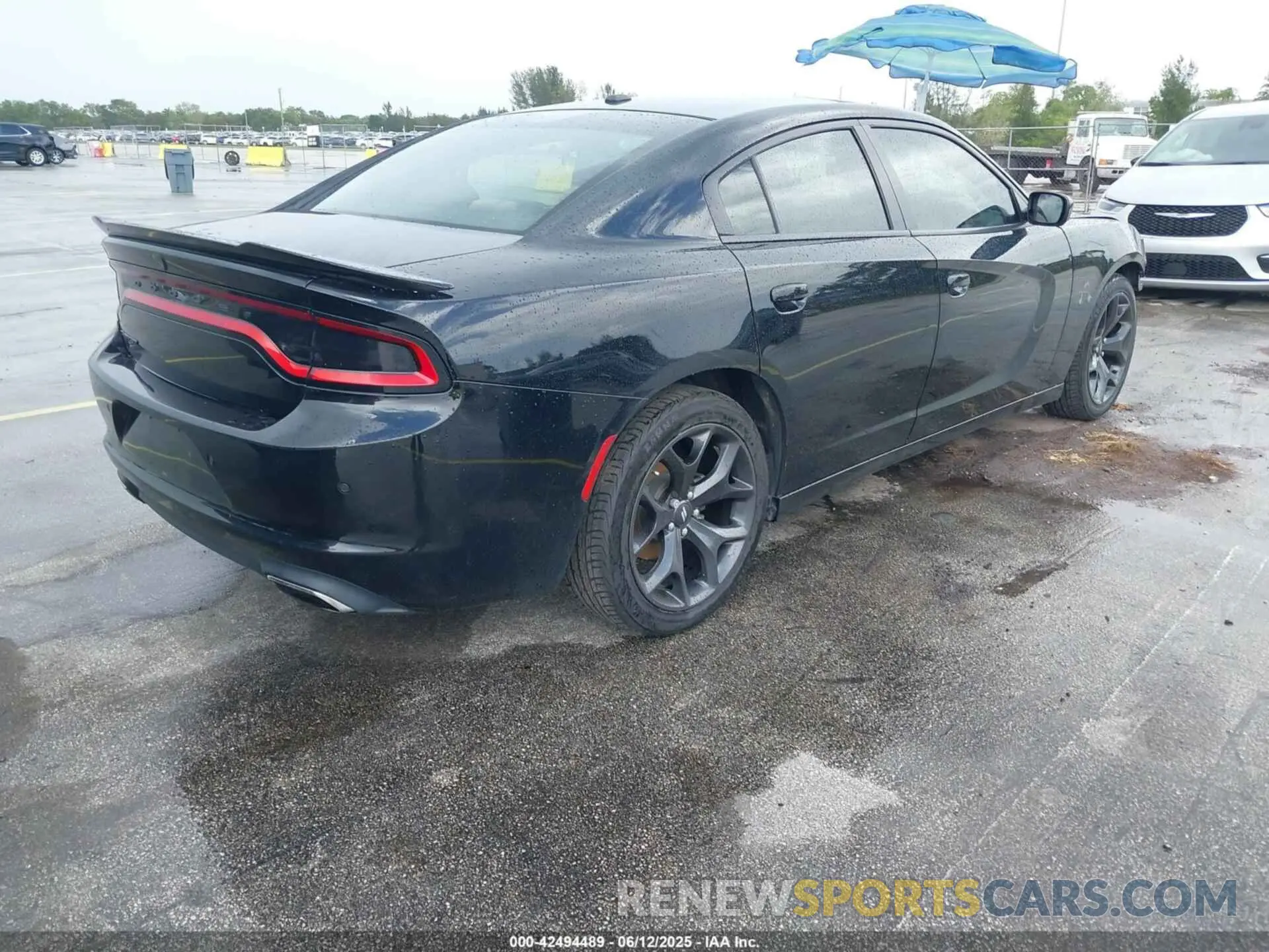 4 Photograph of a damaged car 2C3CDXBG4LH238412 DODGE CHARGER 2020