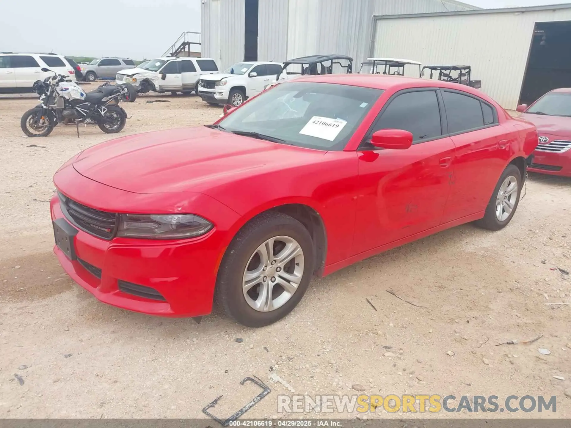 2 Фотография поврежденного автомобиля 2C3CDXBG5LH238953 DODGE CHARGER 2020