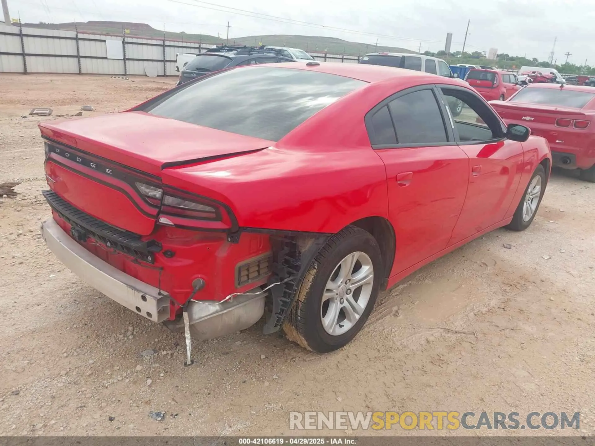 4 Фотография поврежденного автомобиля 2C3CDXBG5LH238953 DODGE CHARGER 2020