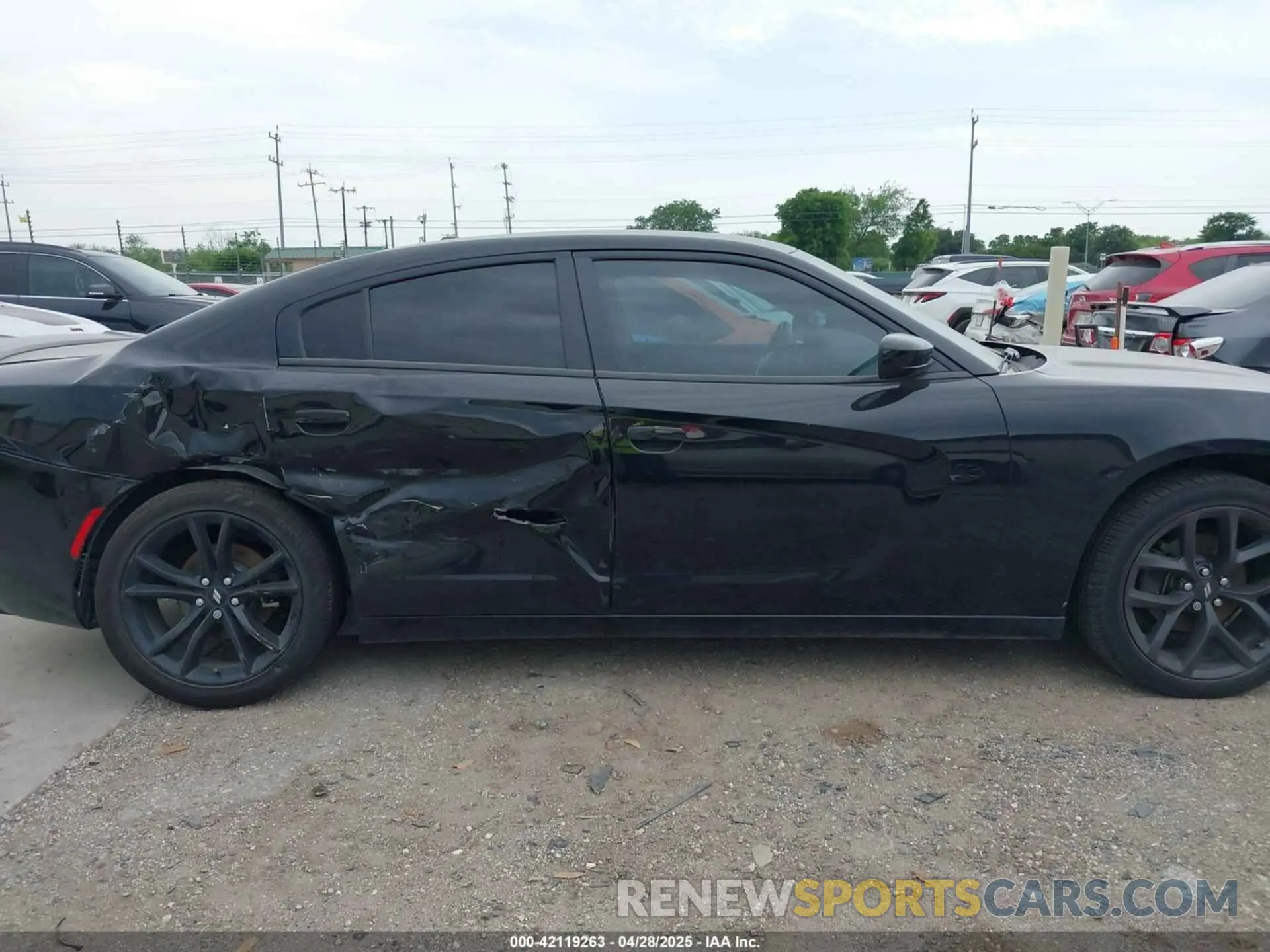 13 Photograph of a damaged car 2C3CDXBG6LH207680 DODGE CHARGER 2020