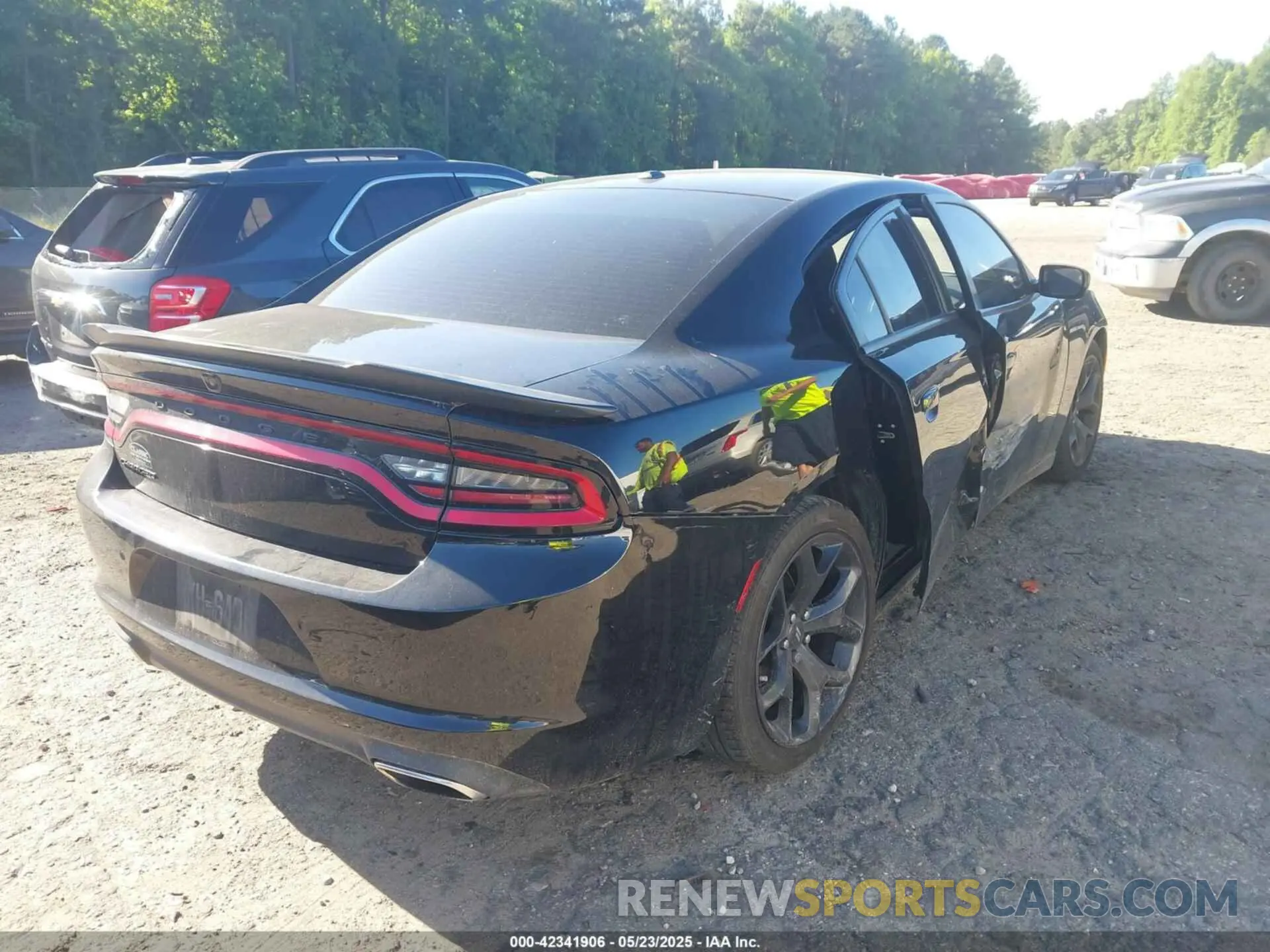 4 Фотография поврежденного автомобиля 2C3CDXBG7LH245368 DODGE CHARGER 2020