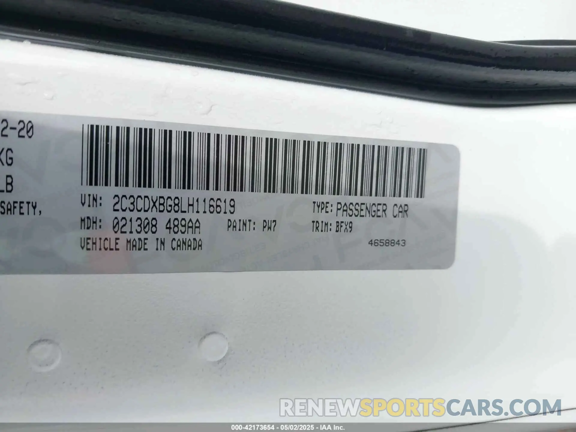 9 Photograph of a damaged car 2C3CDXBG8LH116619 DODGE CHARGER 2020