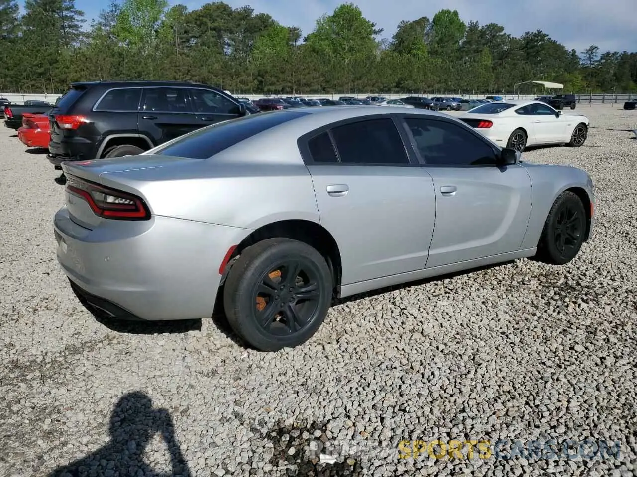 3 Photograph of a damaged car 2C3CDXBGXLH163537 DODGE CHARGER 2020