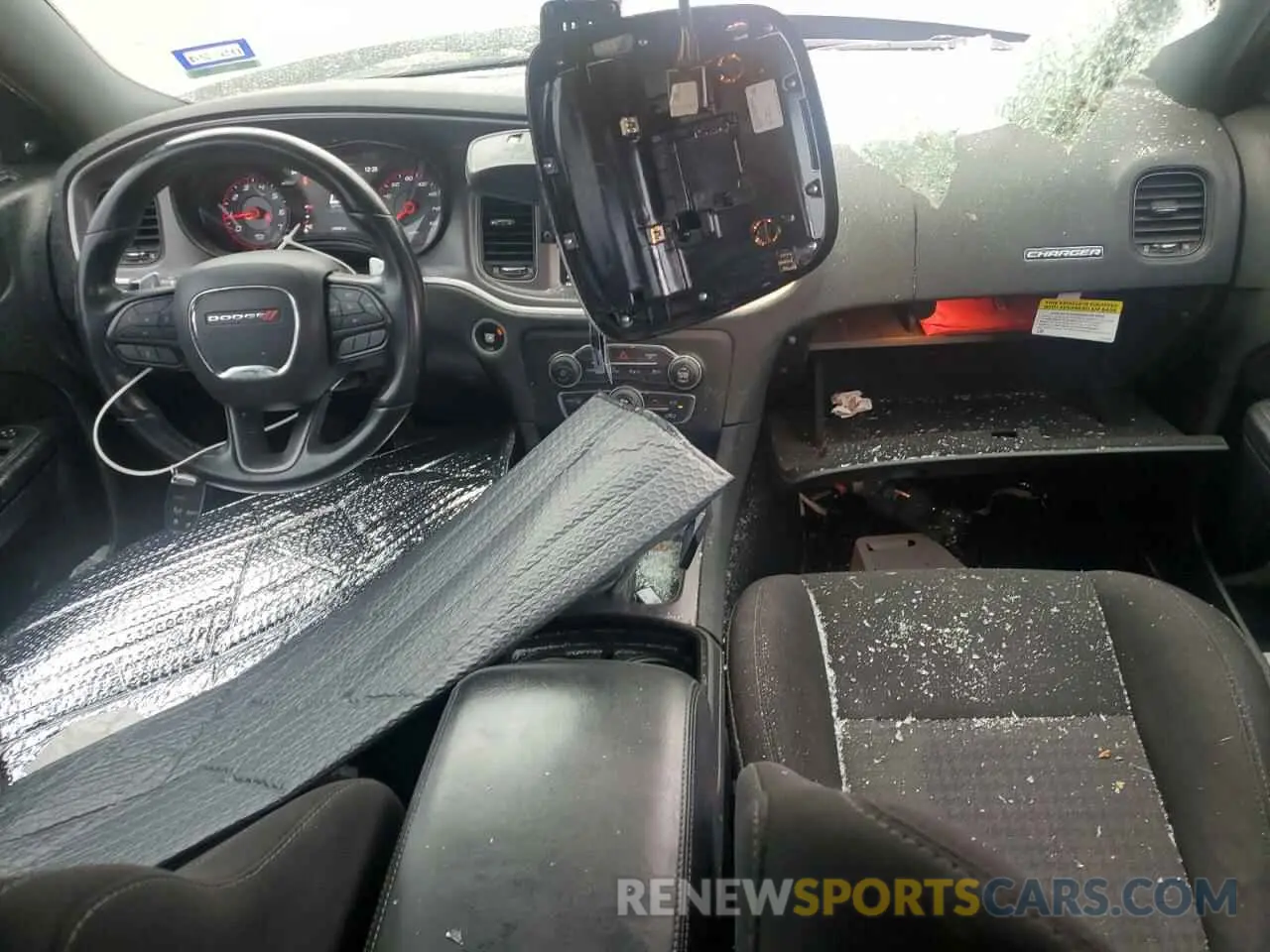 8 Photograph of a damaged car 2C3CDXCT1LH153734 DODGE CHARGER 2020