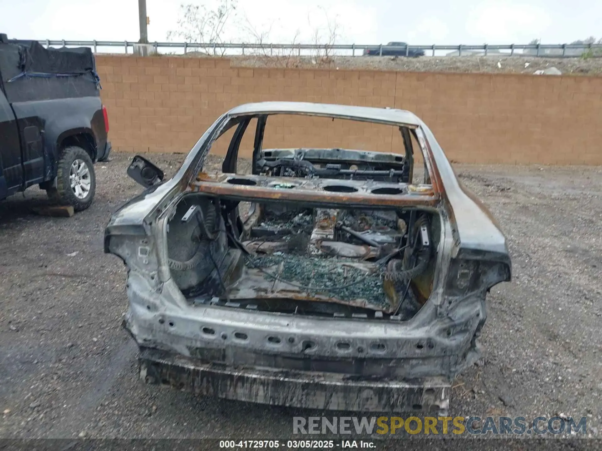 15 Photograph of a damaged car 2C3CDXCT1LH224060 DODGE CHARGER 2020