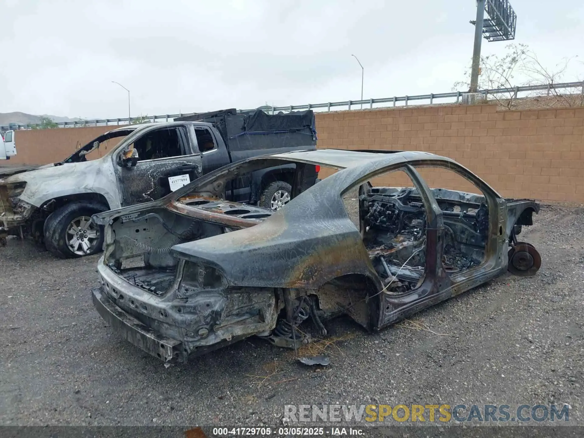 4 Photograph of a damaged car 2C3CDXCT1LH224060 DODGE CHARGER 2020