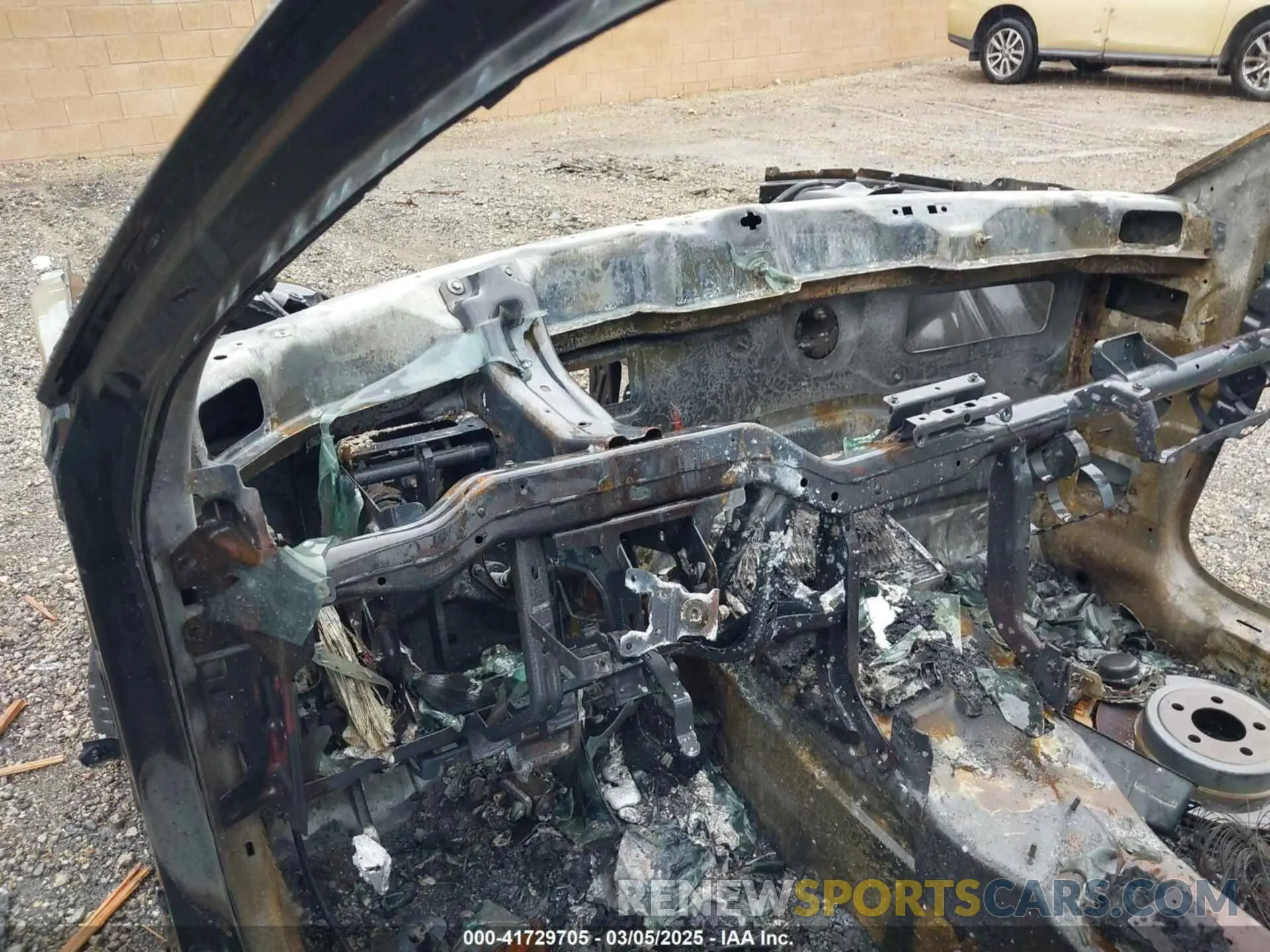 7 Photograph of a damaged car 2C3CDXCT1LH224060 DODGE CHARGER 2020
