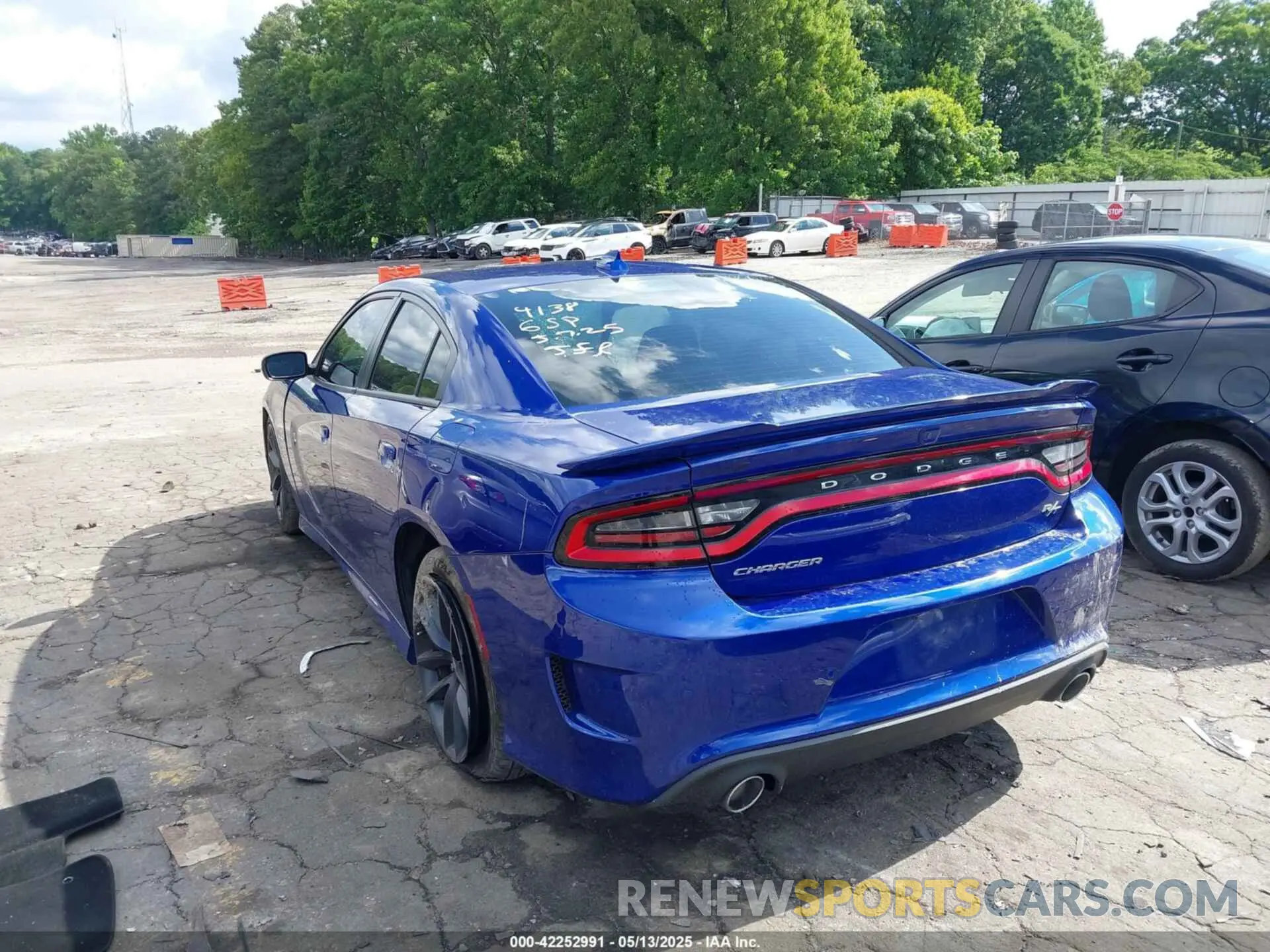 3 Фотография поврежденного автомобиля 2C3CDXCT1LH224138 DODGE CHARGER 2020
