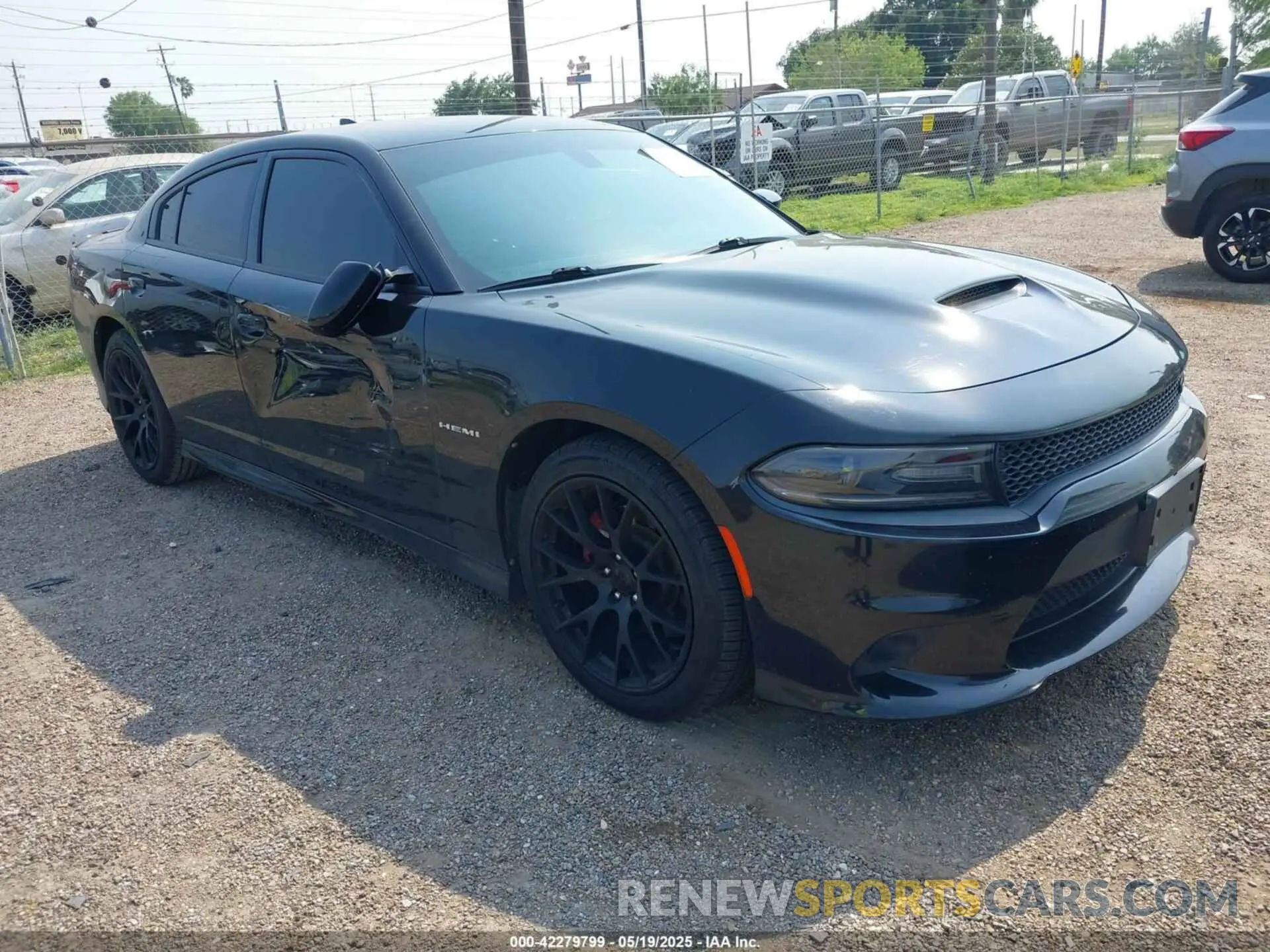 1 Photograph of a damaged car 2C3CDXCT3LH136501 DODGE CHARGER 2020