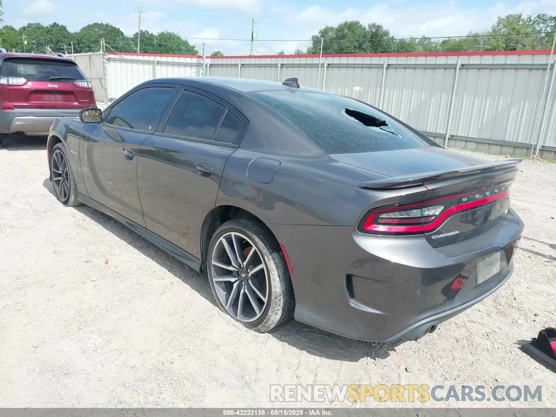 3 Фотография поврежденного автомобиля 2C3CDXCT4LH154053 DODGE CHARGER 2020