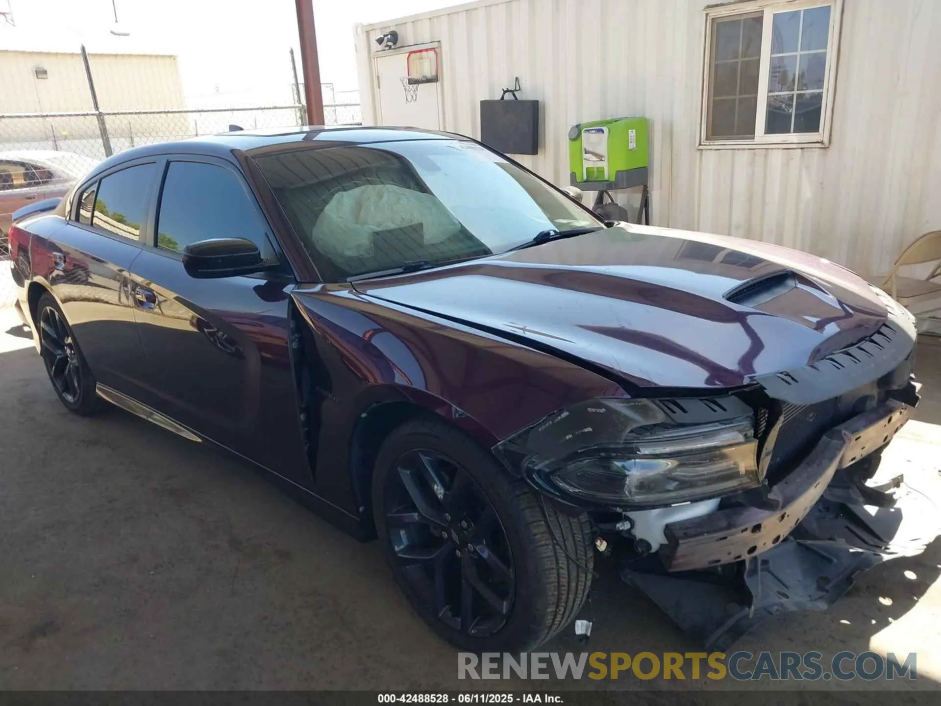 1 Photograph of a damaged car 2C3CDXCT5LH176384 DODGE CHARGER 2020