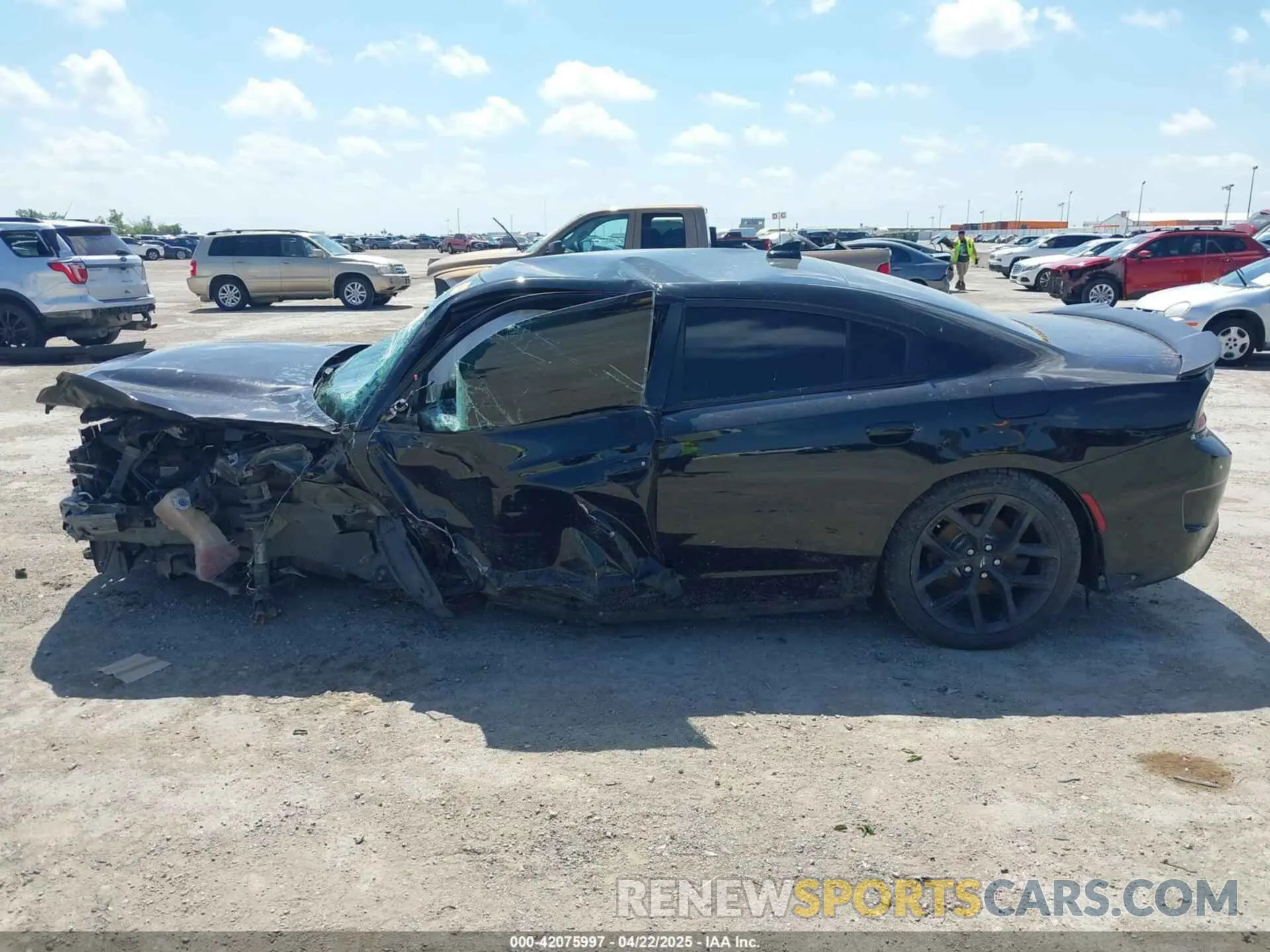 13 Photograph of a damaged car 2C3CDXCT5LH190673 DODGE CHARGER 2020