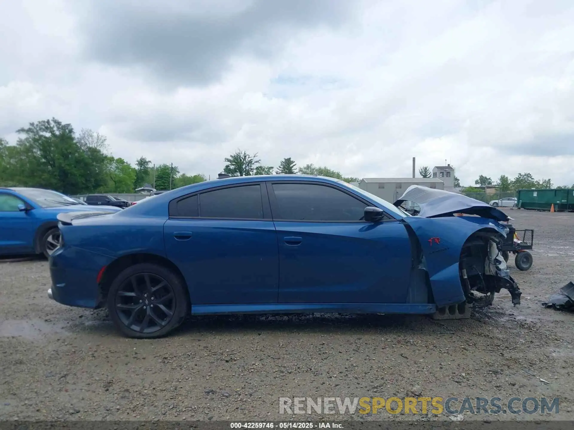 13 Photograph of a damaged car 2C3CDXCT8LH204808 DODGE CHARGER 2020