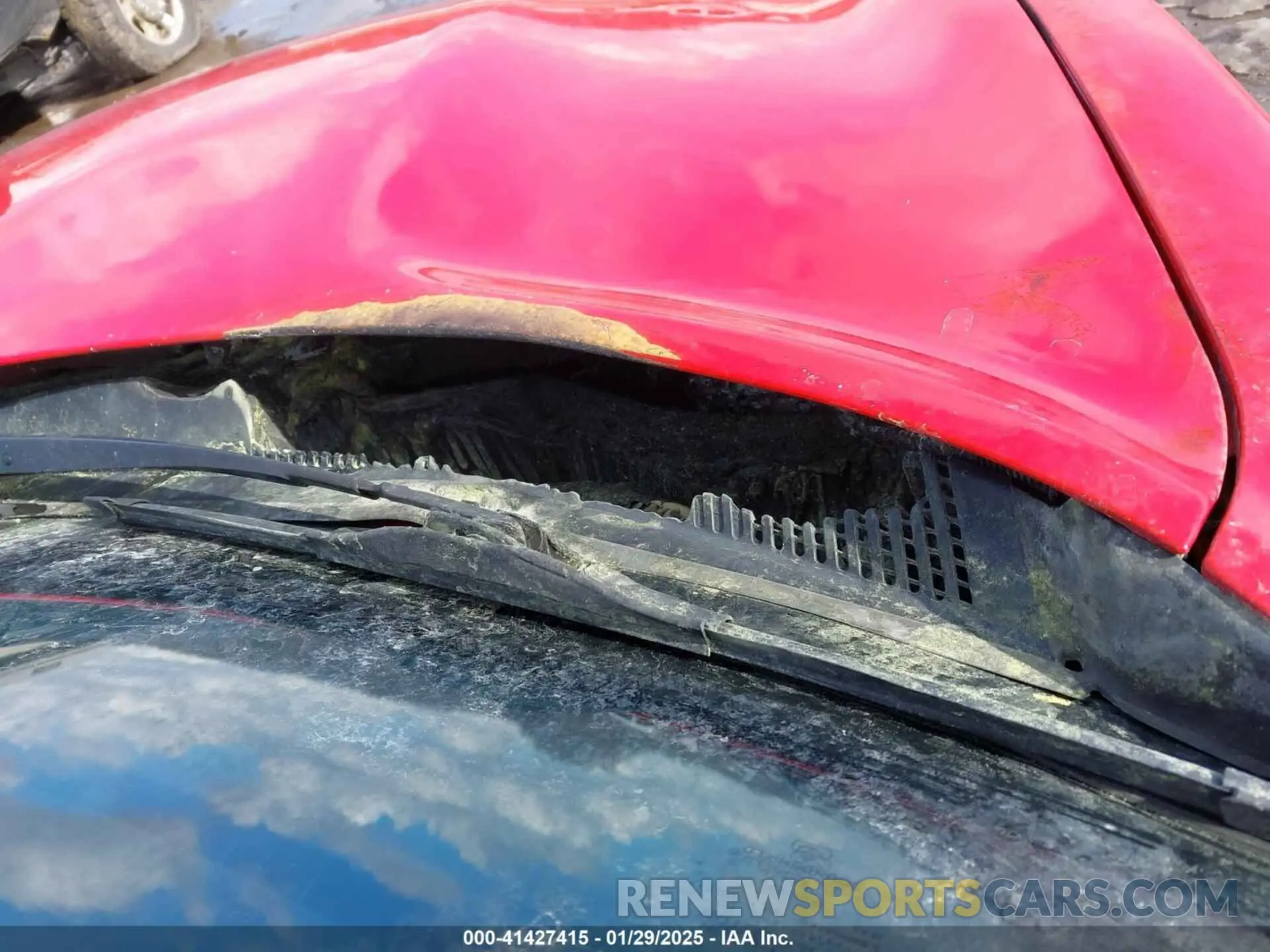 15 Photograph of a damaged car 2C3CDXCT9LH208382 DODGE CHARGER 2020