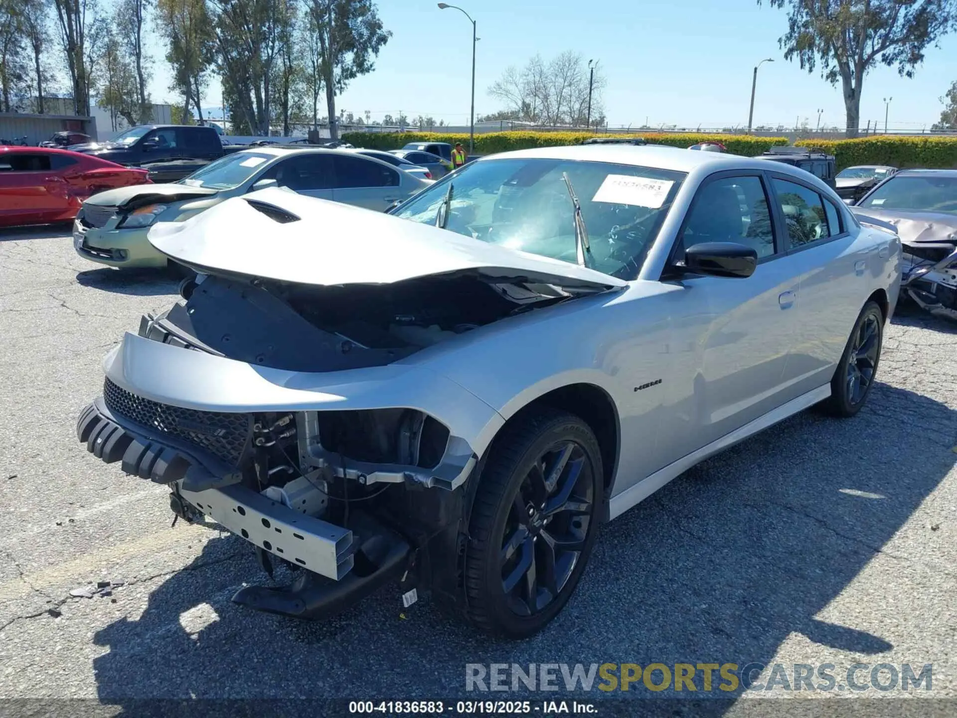 2 Фотография поврежденного автомобиля 2C3CDXCTXLH107822 DODGE CHARGER 2020