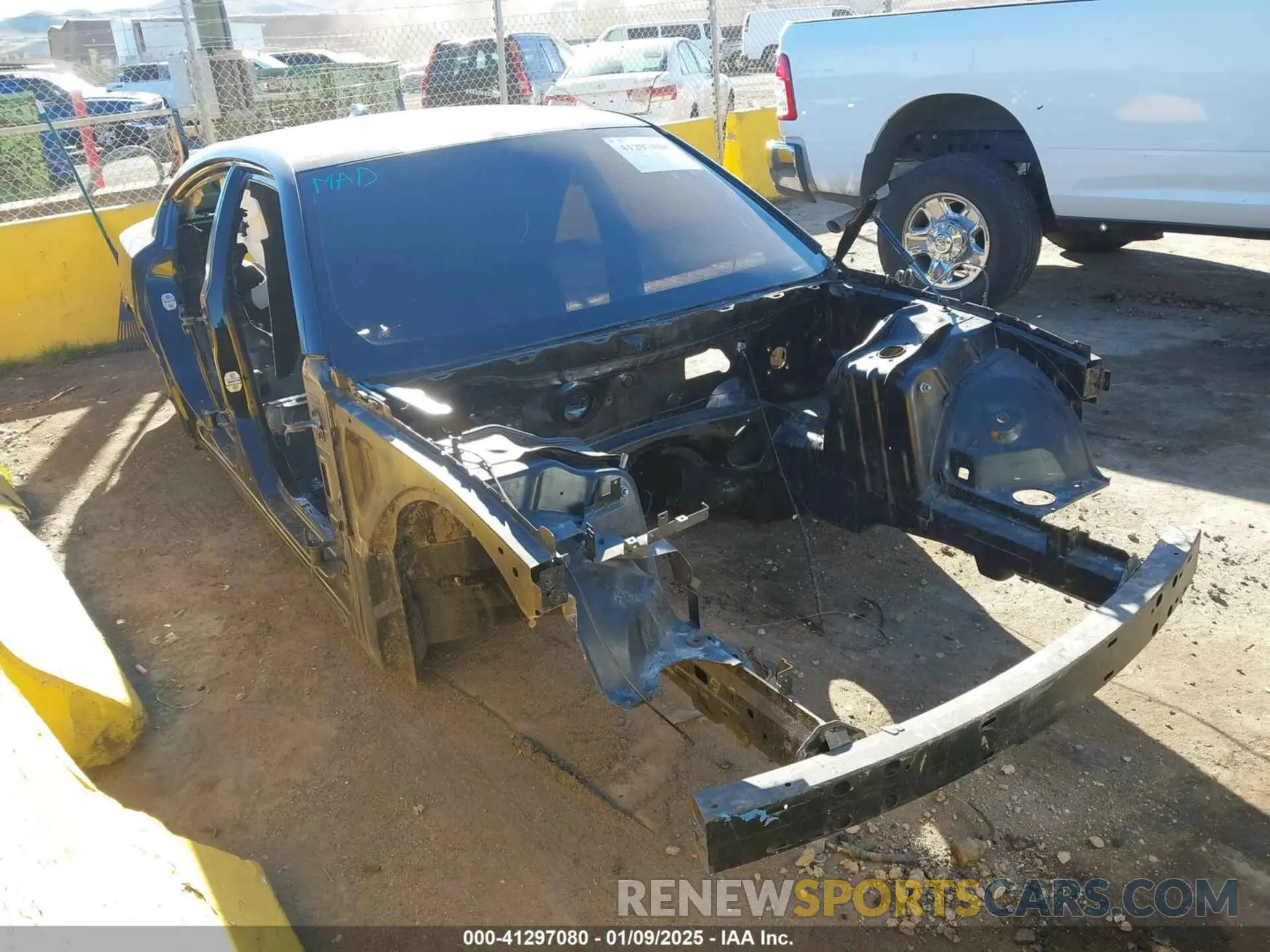 1 Photograph of a damaged car 2C3CDXGJ1LH160546 DODGE CHARGER 2020