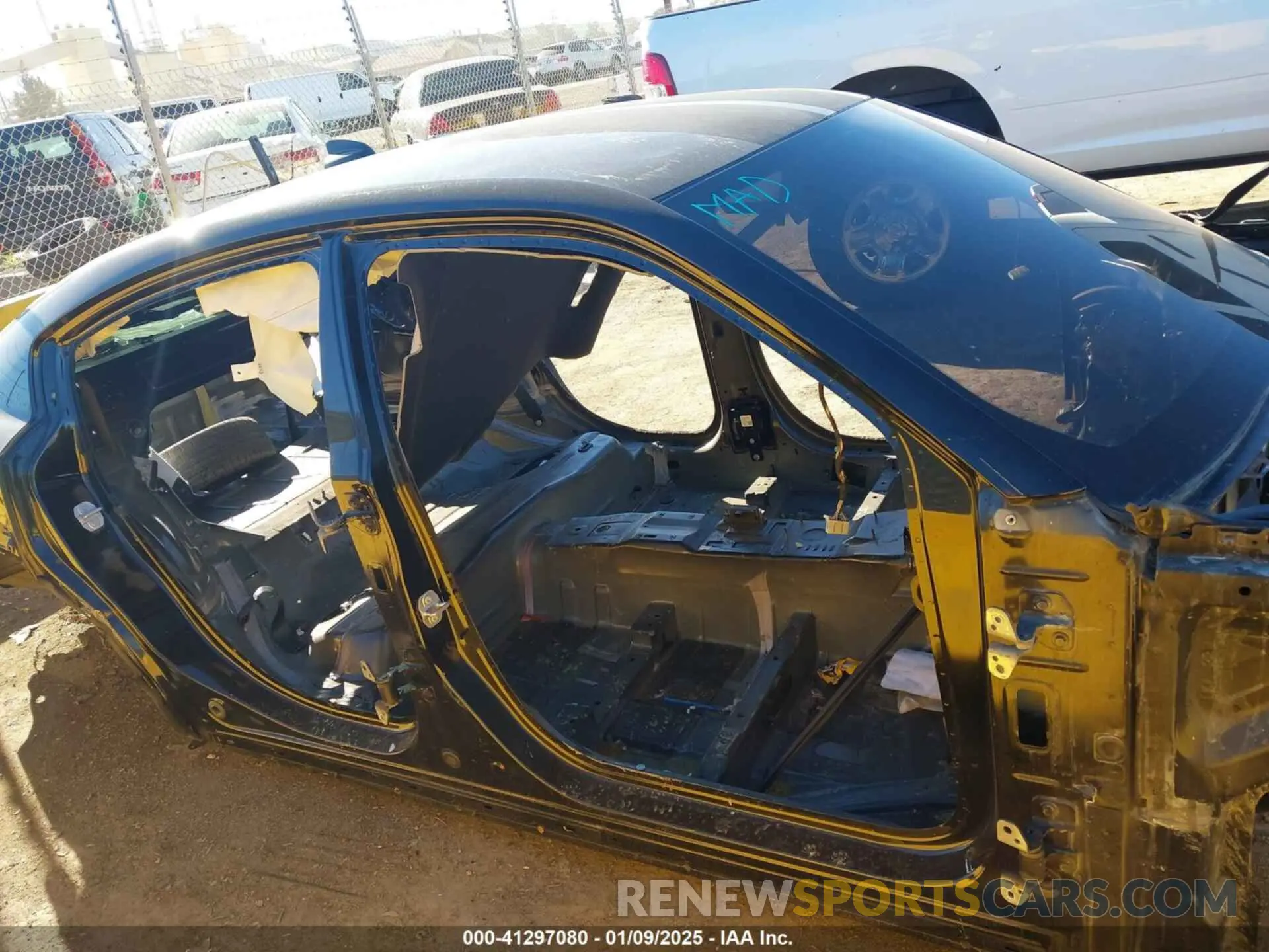 12 Photograph of a damaged car 2C3CDXGJ1LH160546 DODGE CHARGER 2020