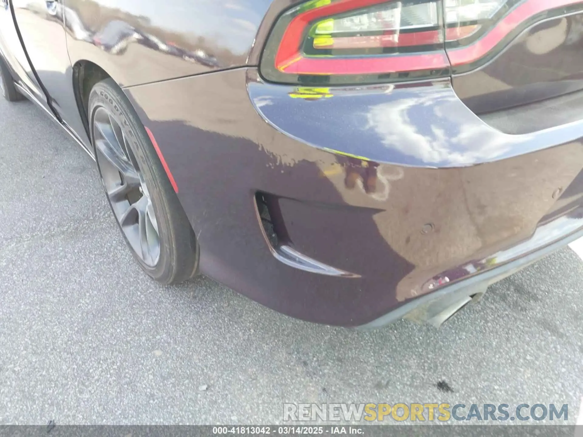 19 Photograph of a damaged car 2C3CDXGJ3LH181298 DODGE CHARGER 2020