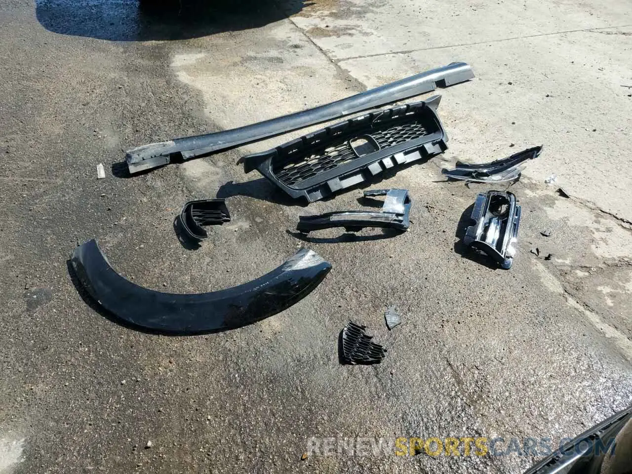 12 Photograph of a damaged car 2C3CDXGJ4LH211702 DODGE CHARGER 2020