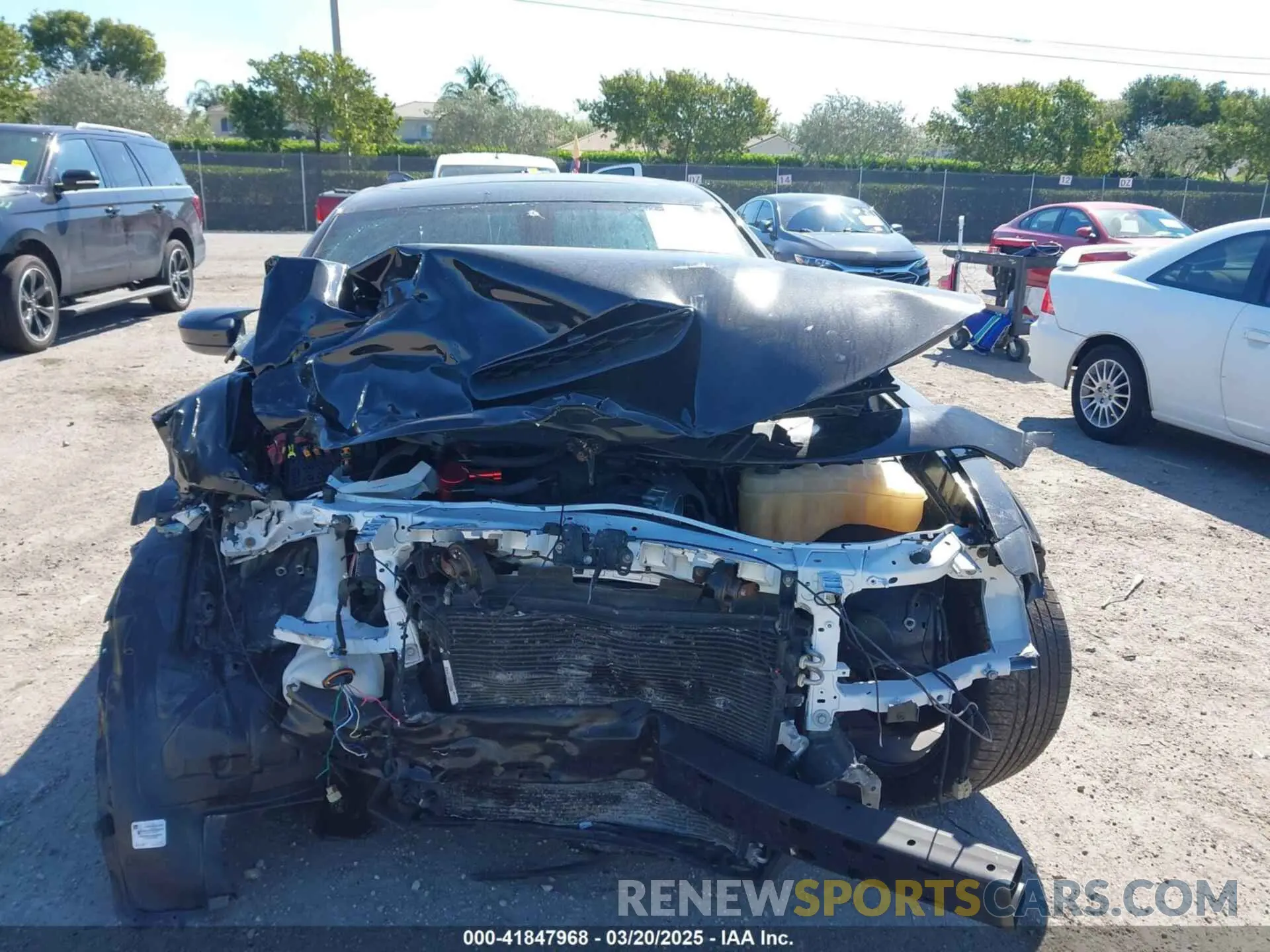 13 Photograph of a damaged car 2C3CDXGJ6LH144830 DODGE CHARGER 2020