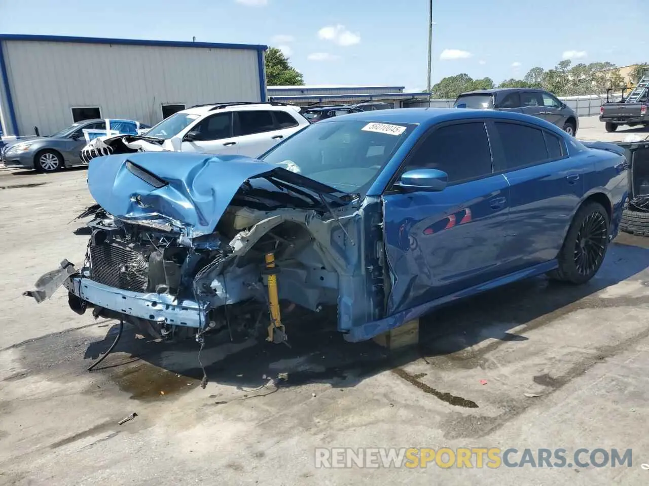 1 Photograph of a damaged car 2C3CDXGJ6LH211829 DODGE CHARGER 2020
