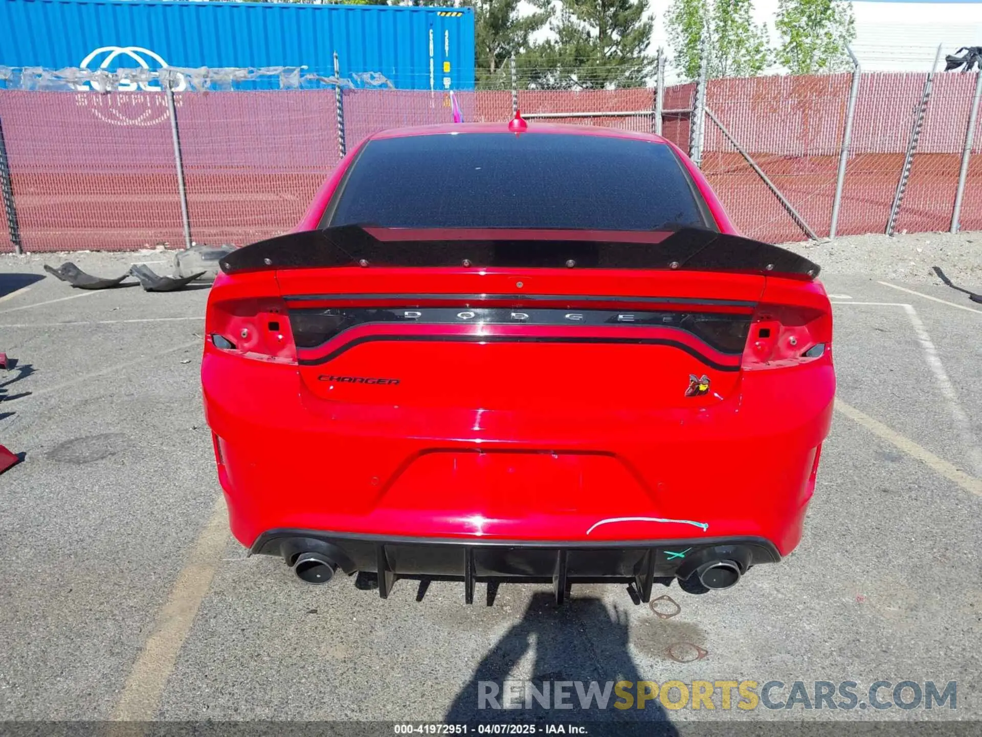 17 Photograph of a damaged car 2C3CDXGJ7LH111593 DODGE CHARGER 2020