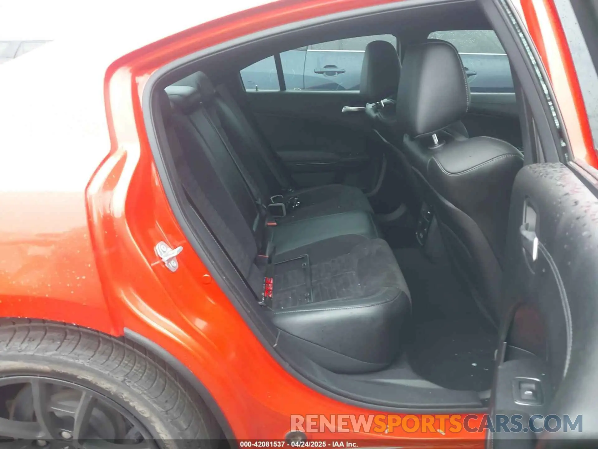 8 Photograph of a damaged car 2C3CDXGJ8LH162326 DODGE CHARGER 2020