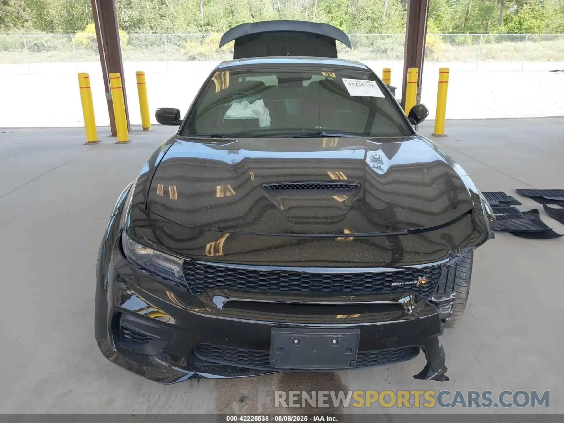 13 Photograph of a damaged car 2C3CDXGJ8LH226137 DODGE CHARGER 2020