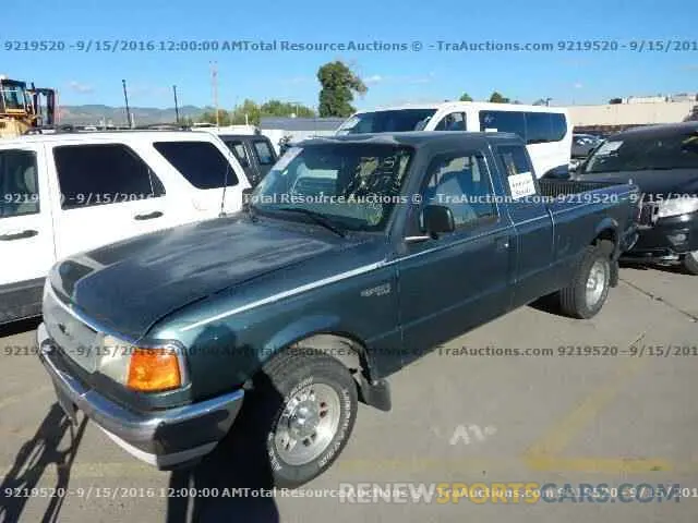 1 Photograph of a damaged car 2C3CDXGJXLH221151 DODGE CHARGER 2020