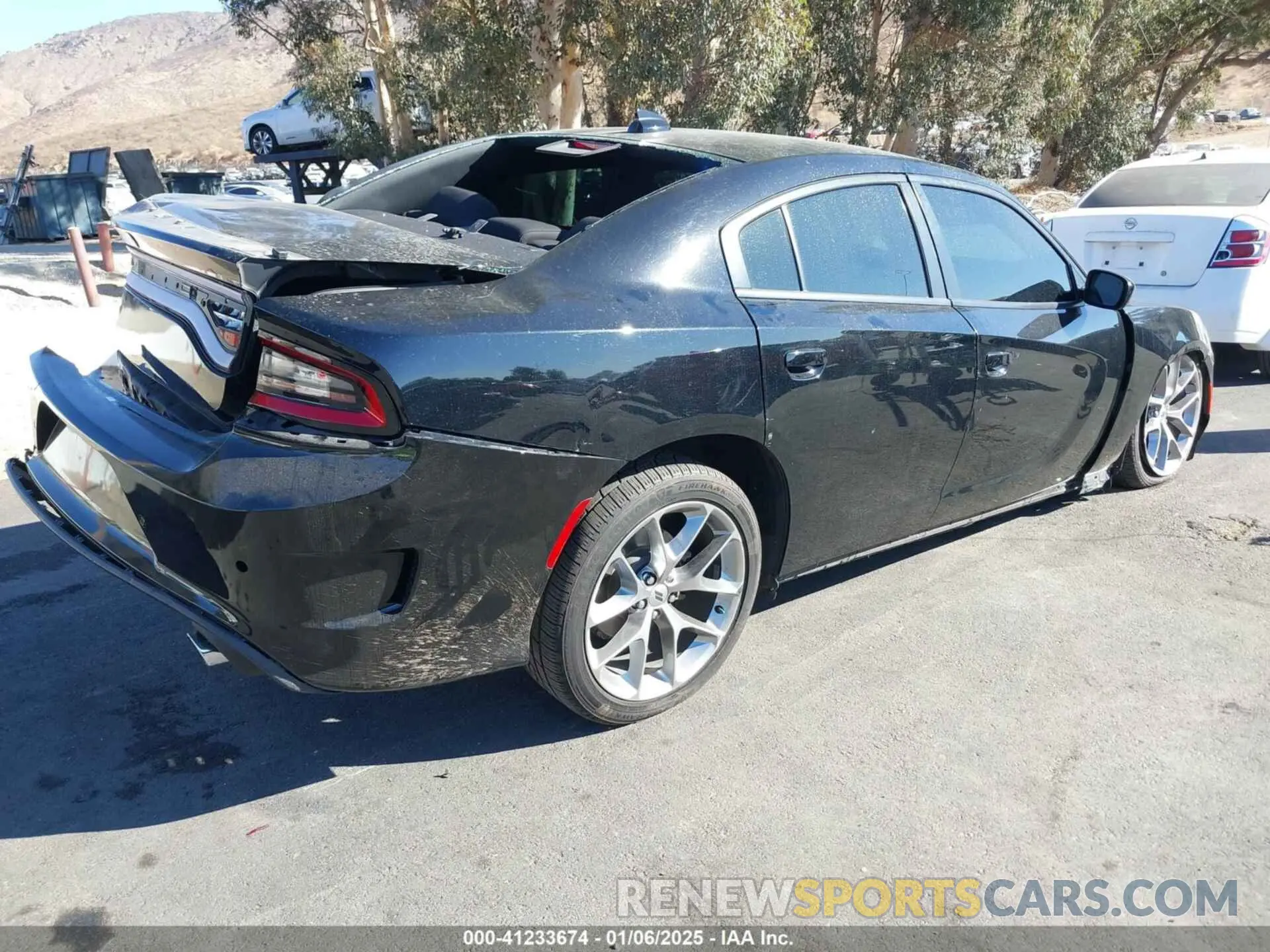 4 Фотография поврежденного автомобиля 2C3CDXHG4LH216899 DODGE CHARGER 2020
