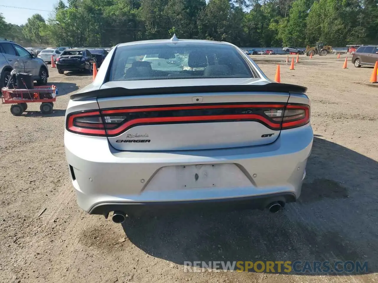 6 Photograph of a damaged car 2C3CDXHG7LH134326 DODGE CHARGER 2020